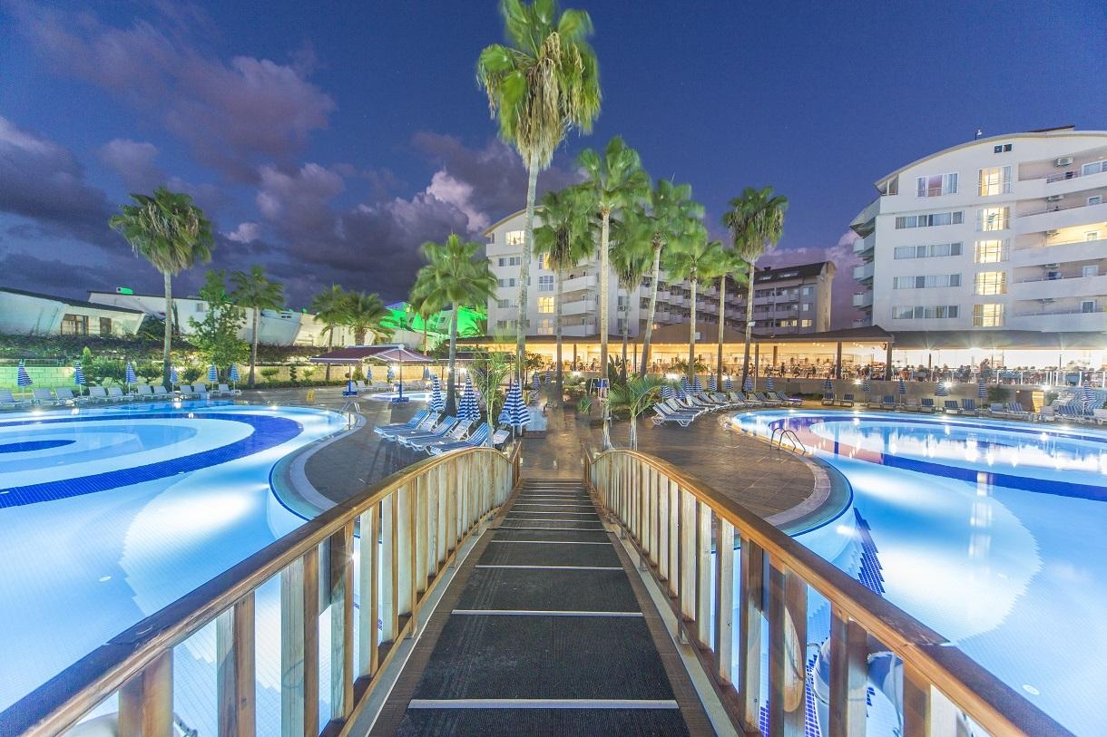 Lonicera World Hotel16