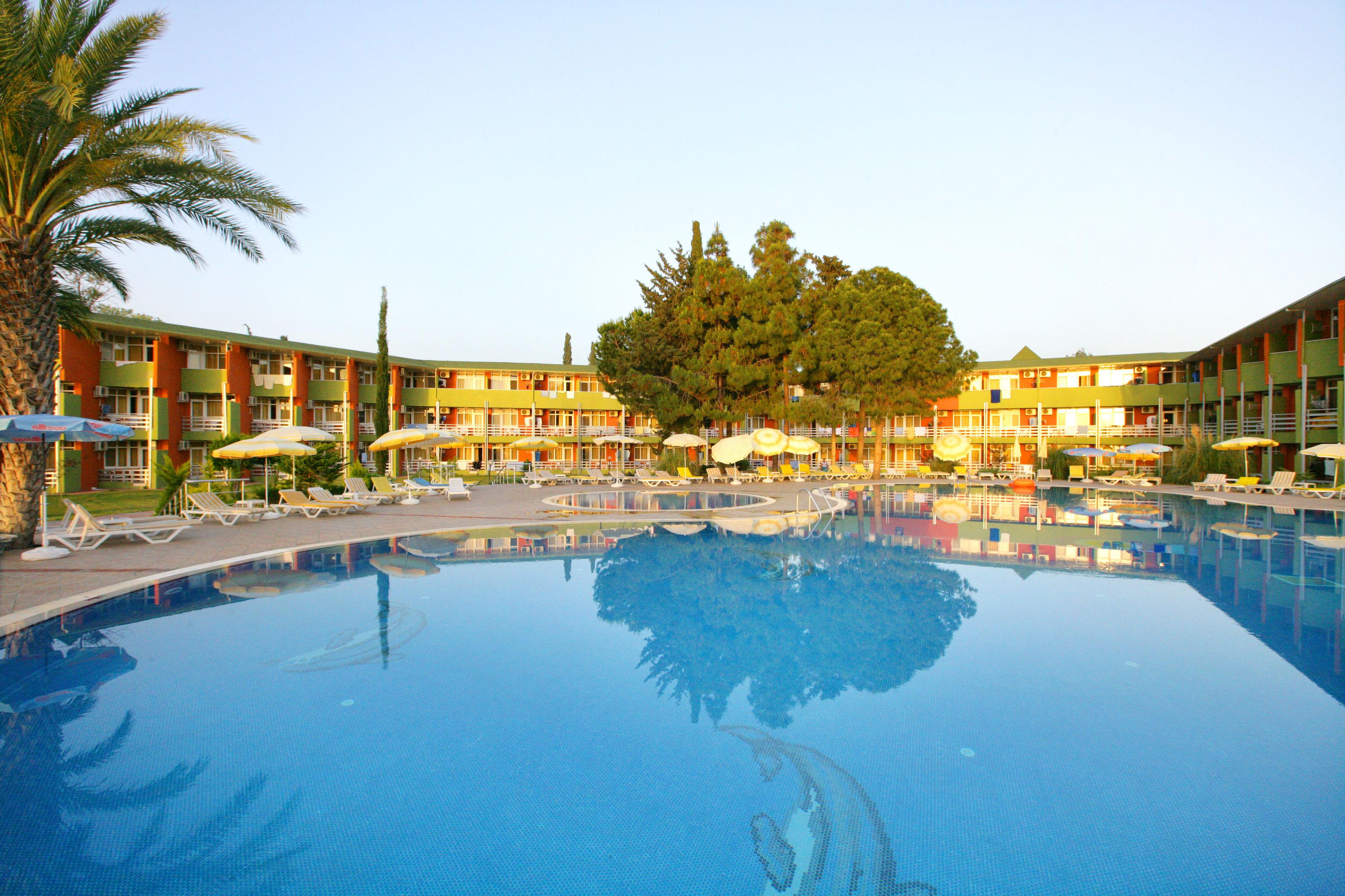 Lonicera World Hotel3