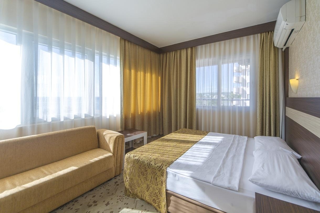 Lonicera World Hotel7