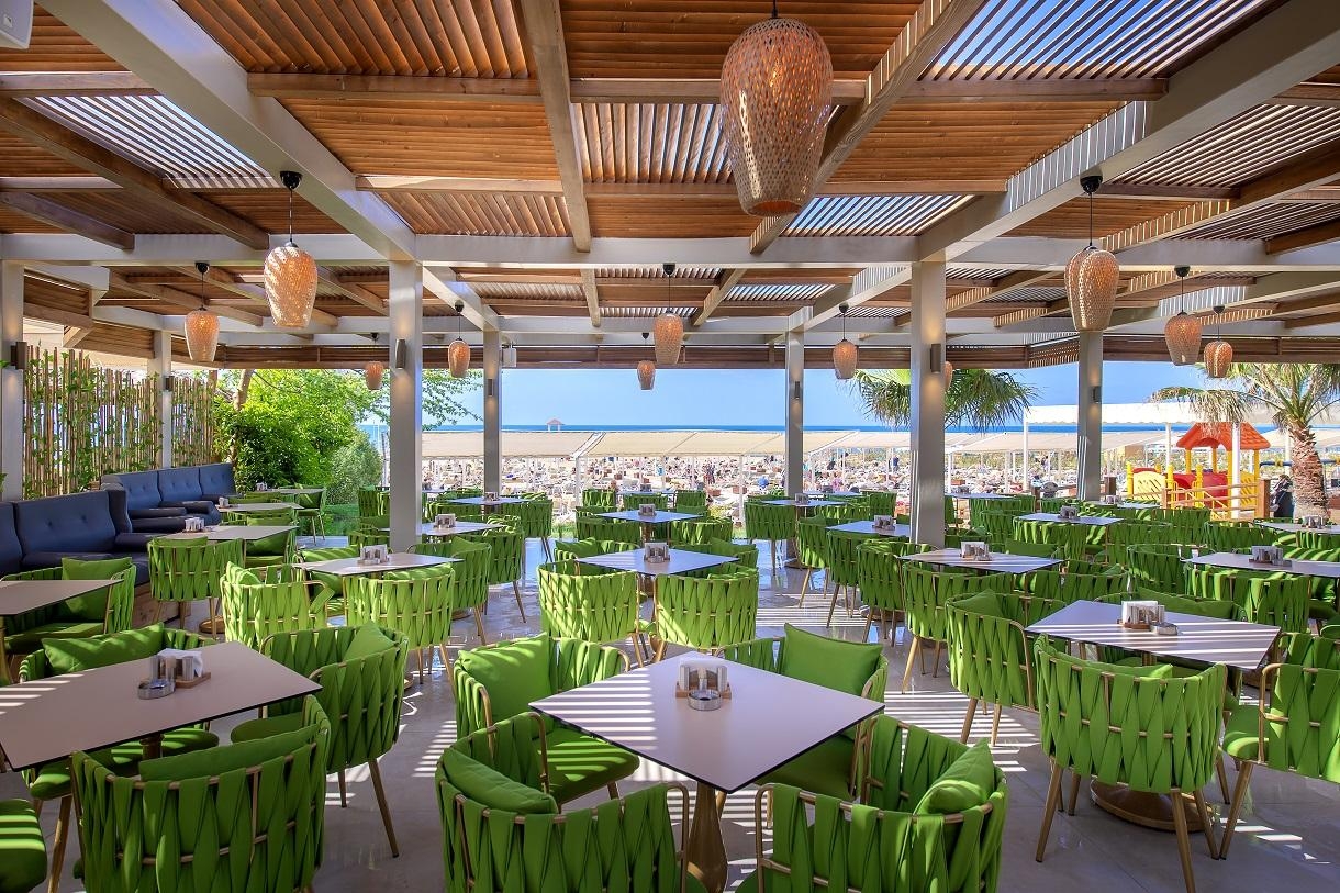 Oz Hotels Side Premium11