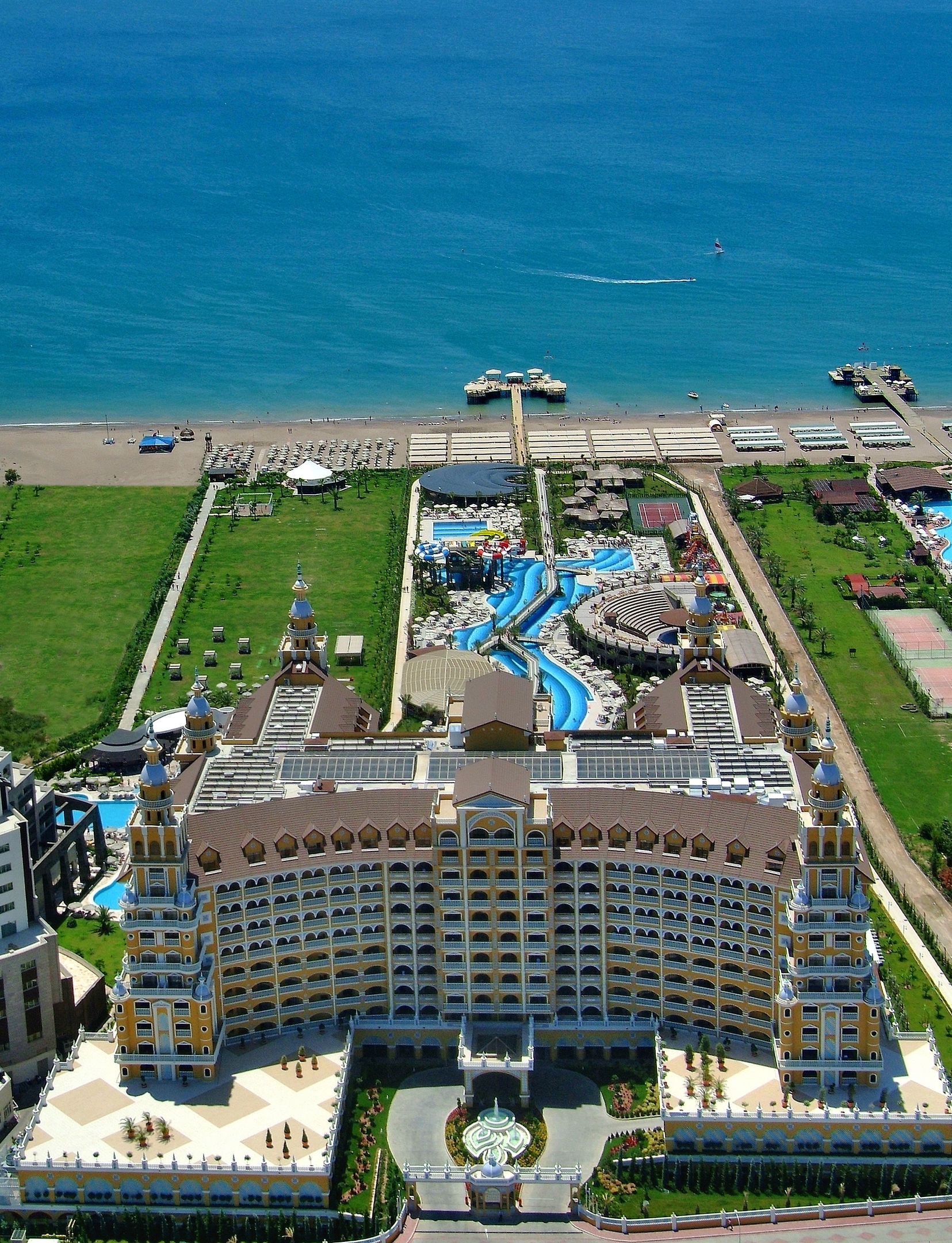 Royal Holiday Palace4