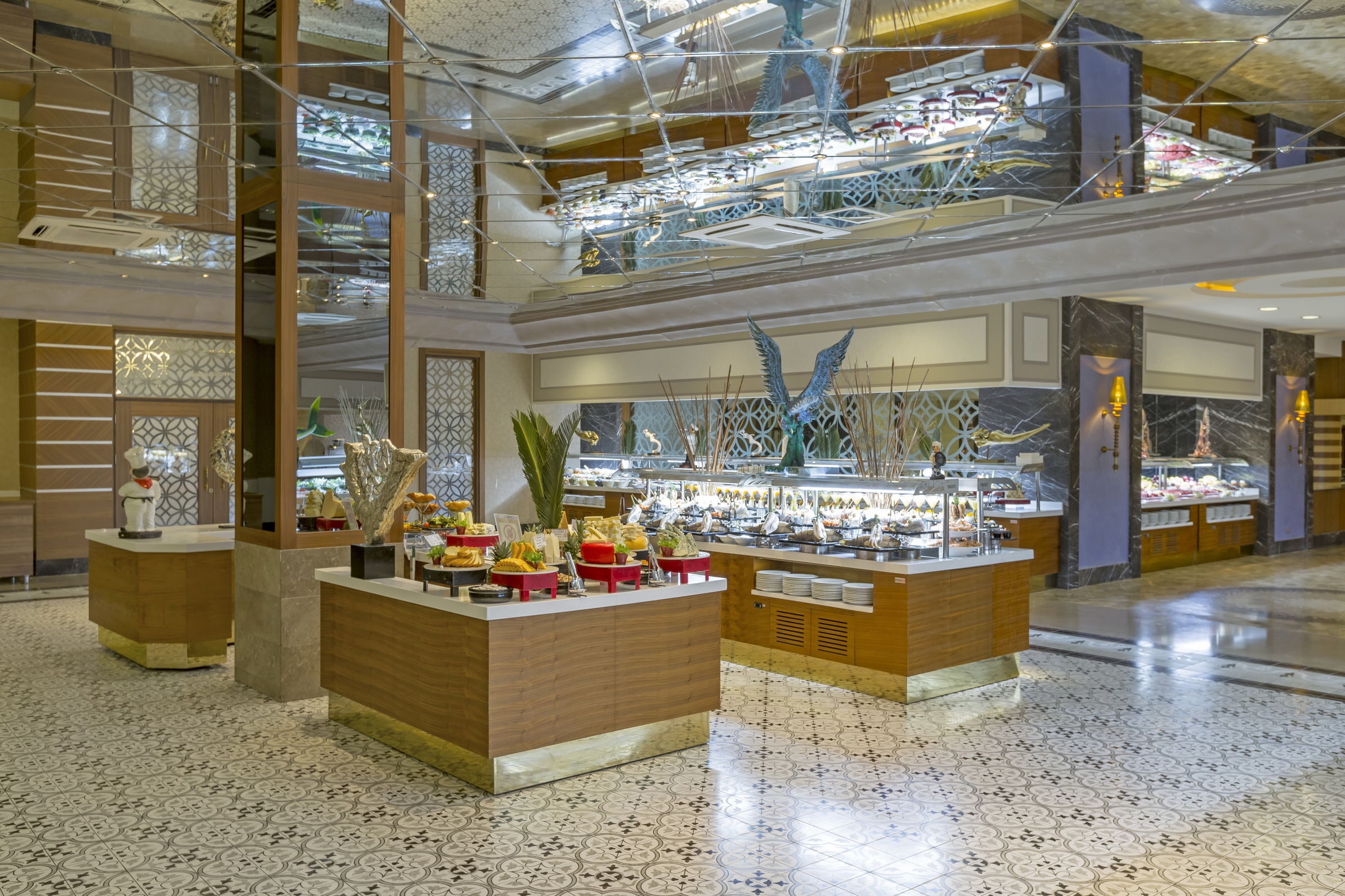 Royal Holiday Palace34