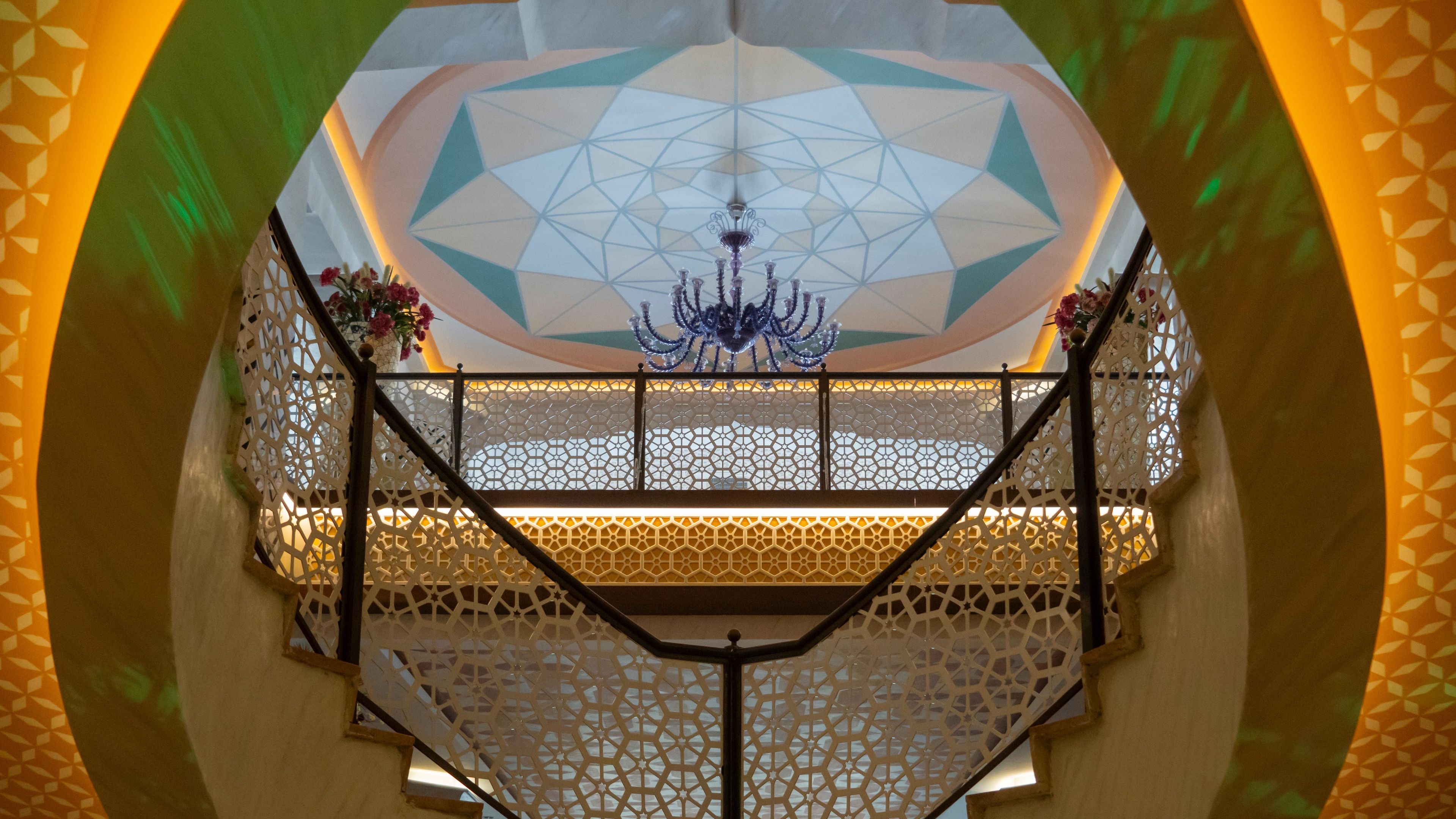 Royal Taj Mahal98
