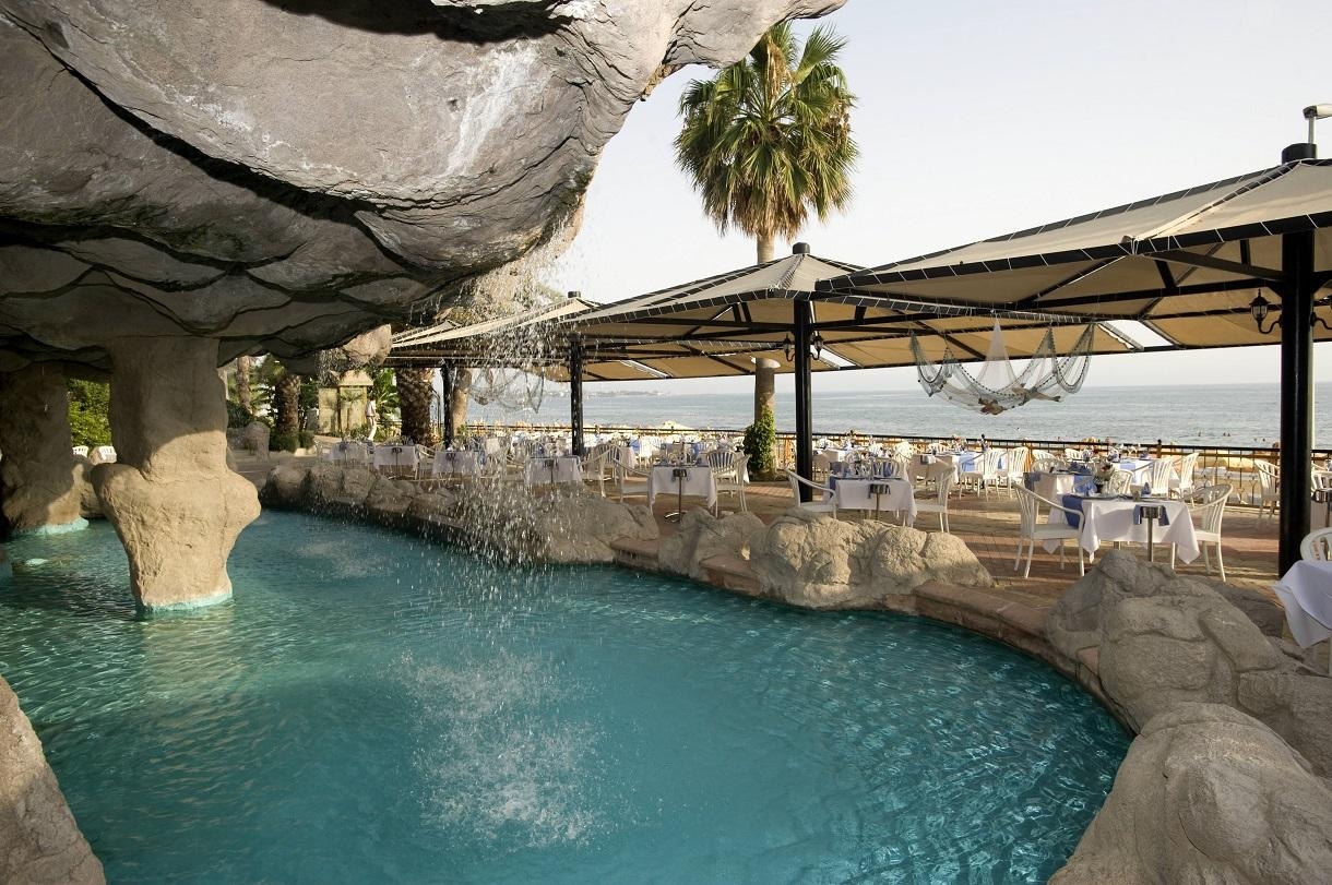 Sunrise Queen Resort Hotel15