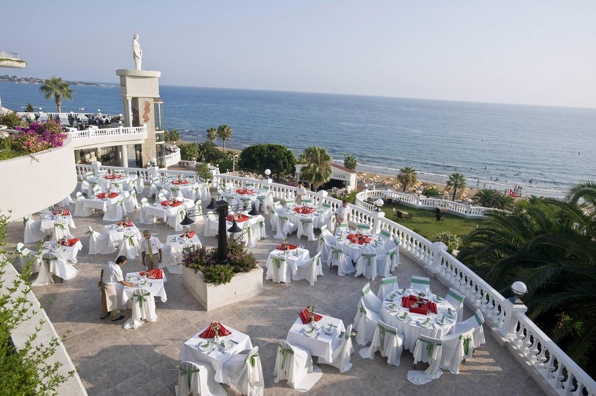 Sunrise Queen Resort Hotel13