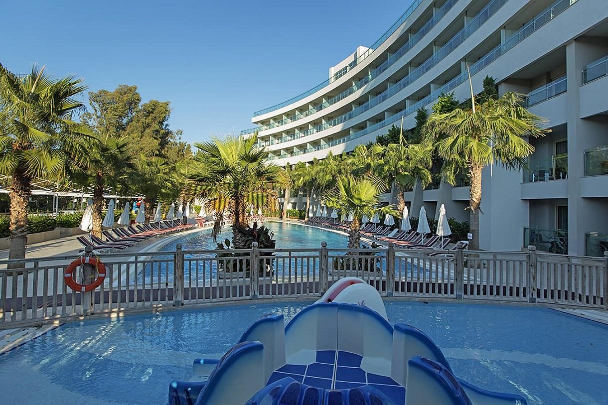 Sunrise Queen Resort Hotel20