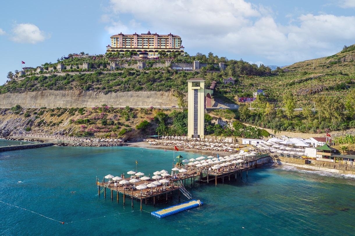 Utopia World Hotel26