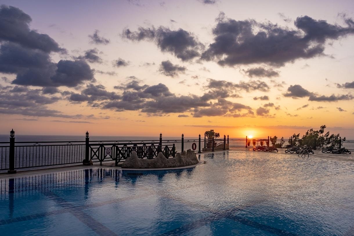 Utopia World Hotel18