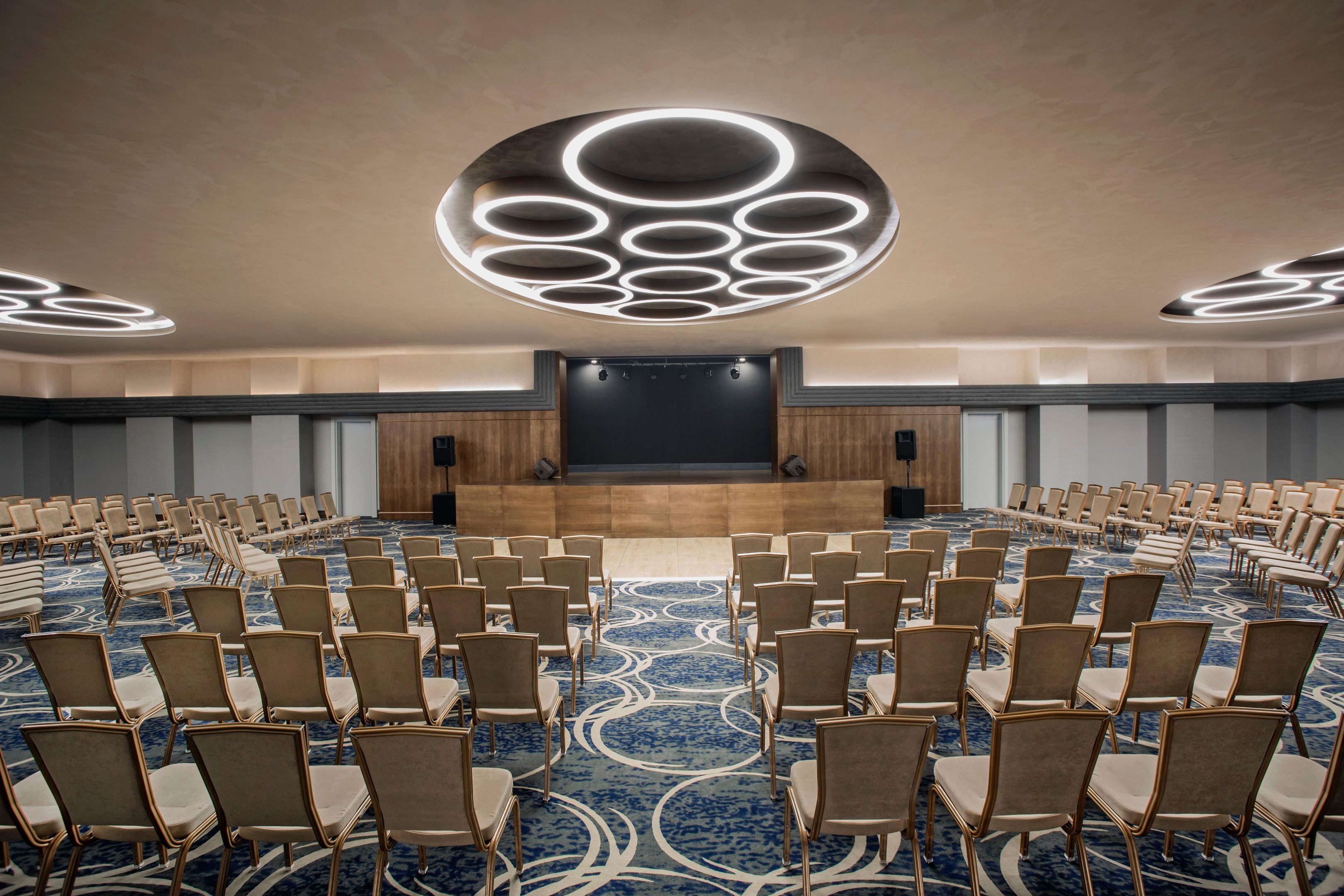 Acanthus & Cennet Barut Collection60