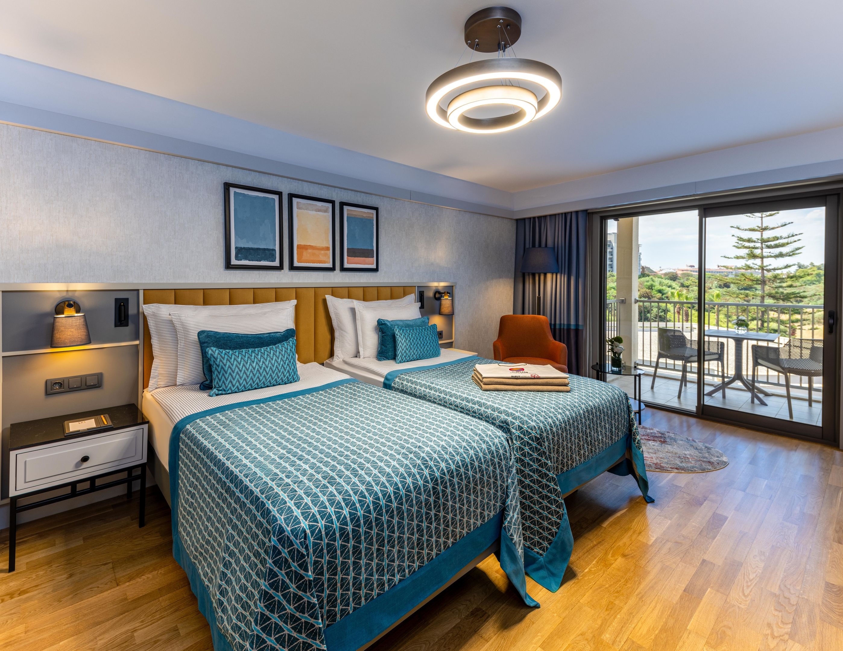 Arum Barut Collection61