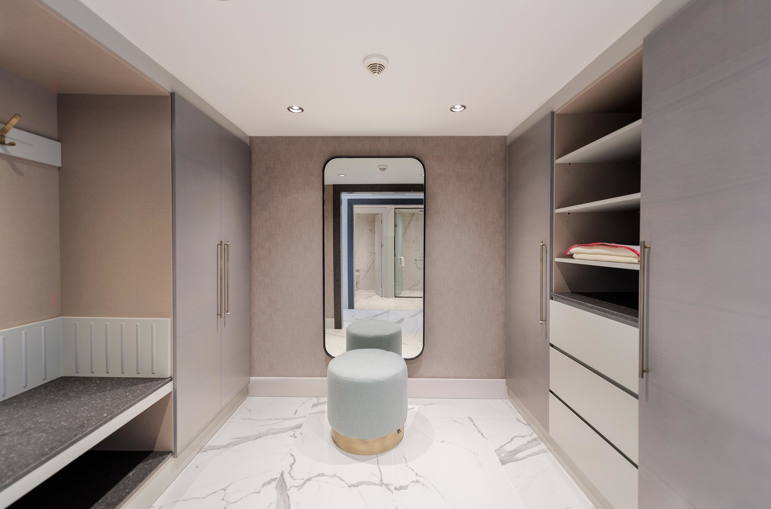 Arum Barut Collection94