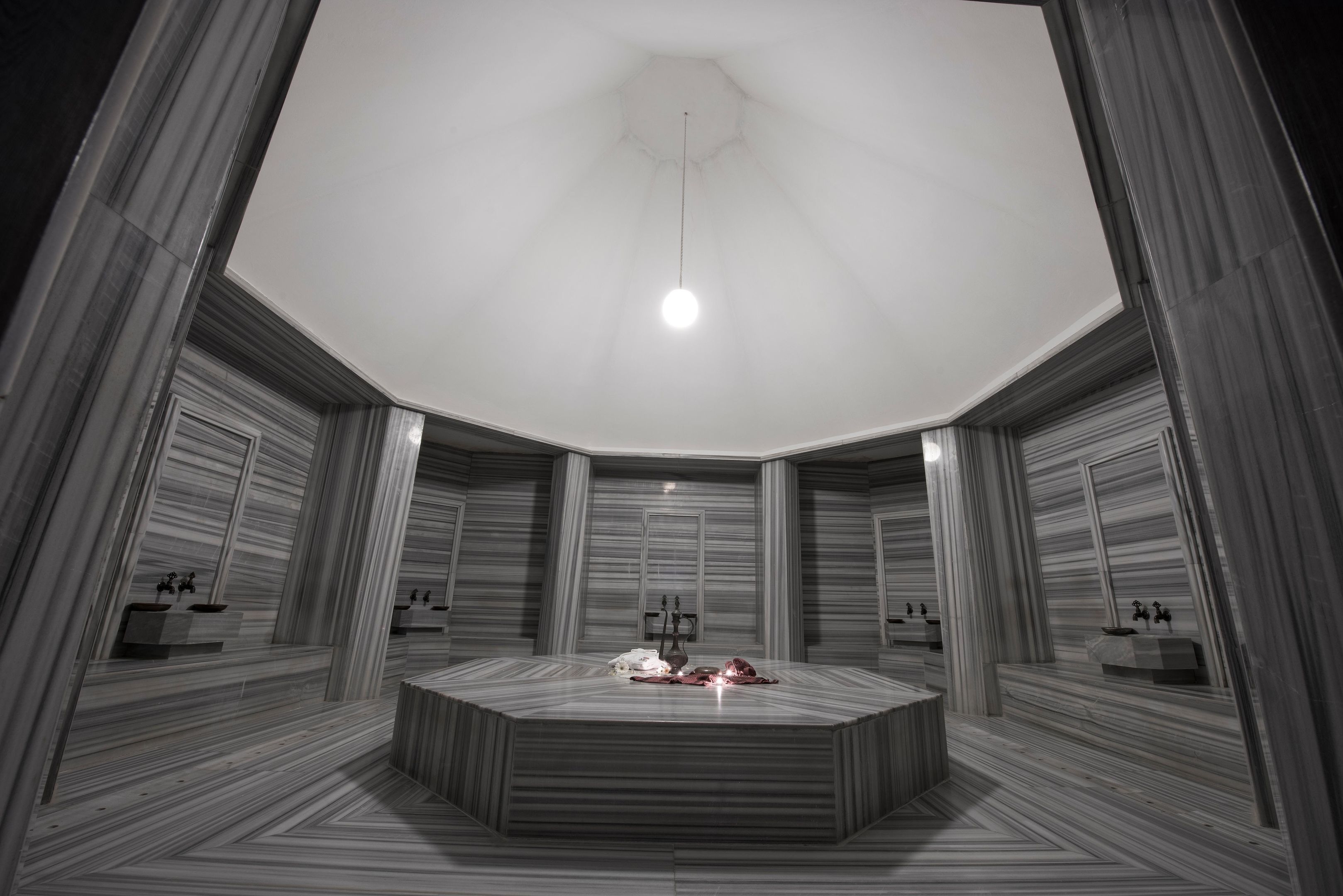 Arum Barut Collection98