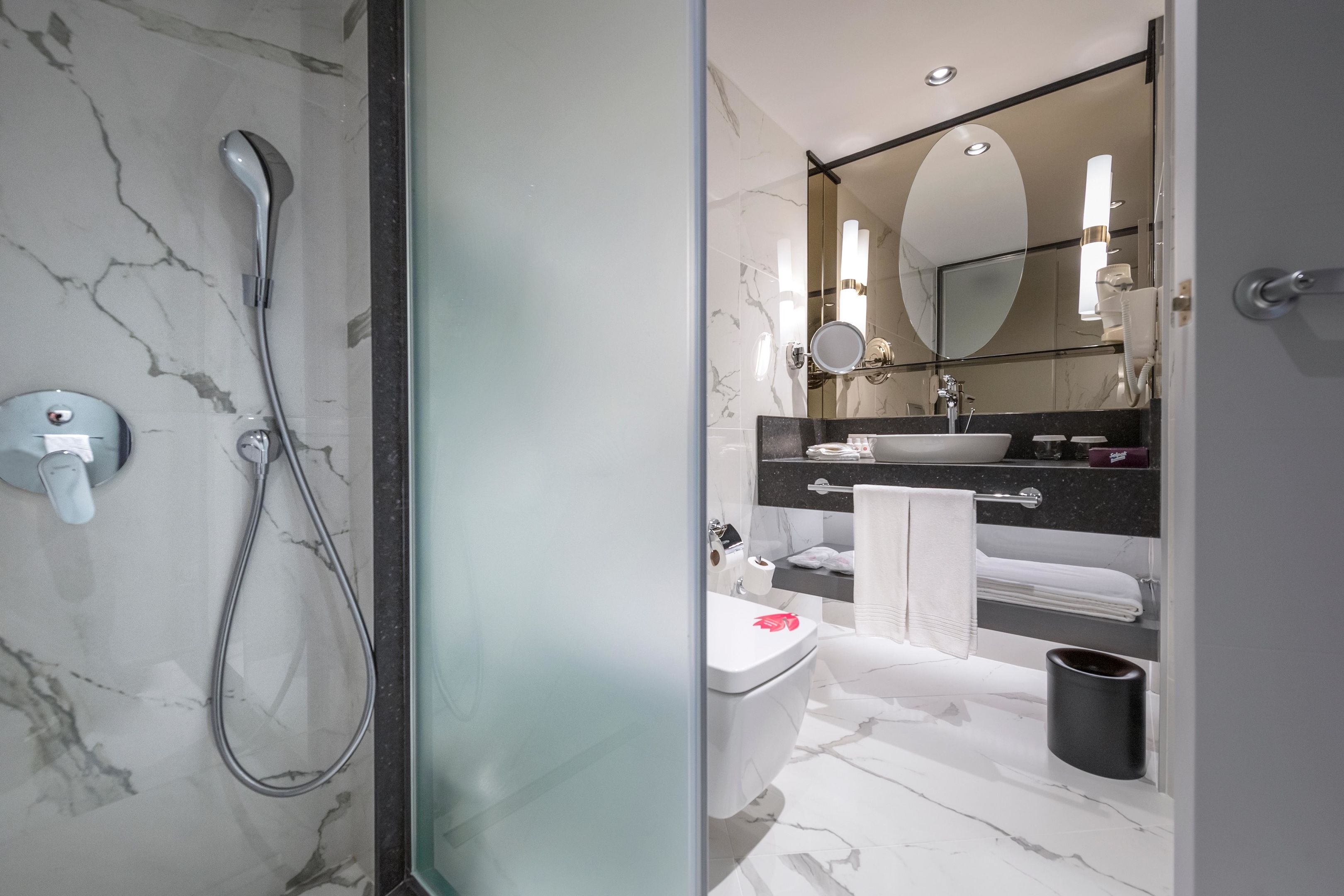 Arum Barut Collection68