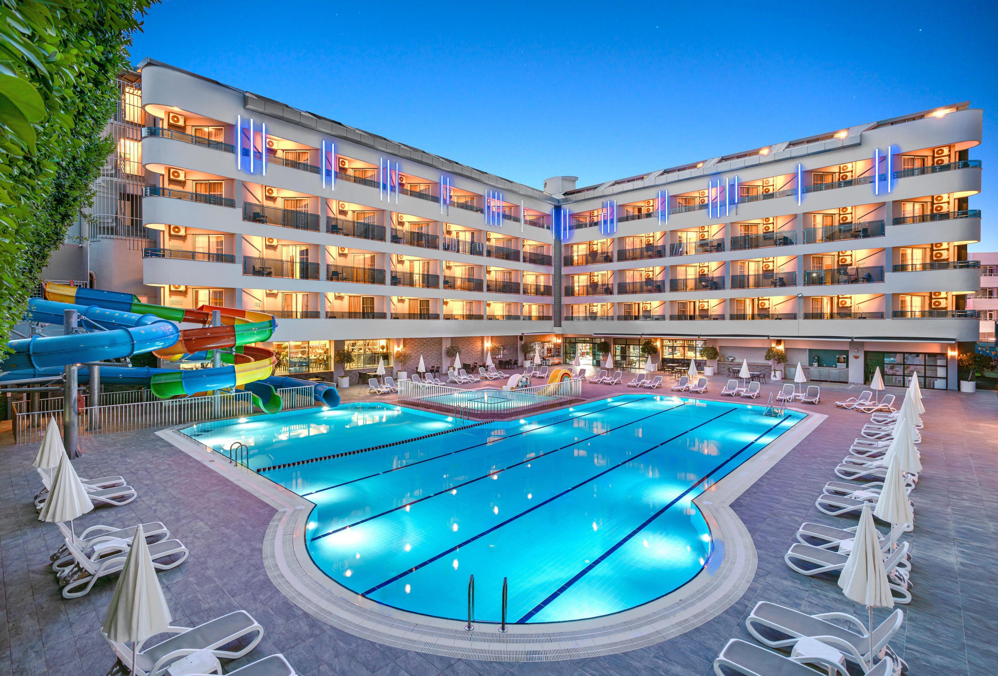 Avena Resort & Spa Hotel0