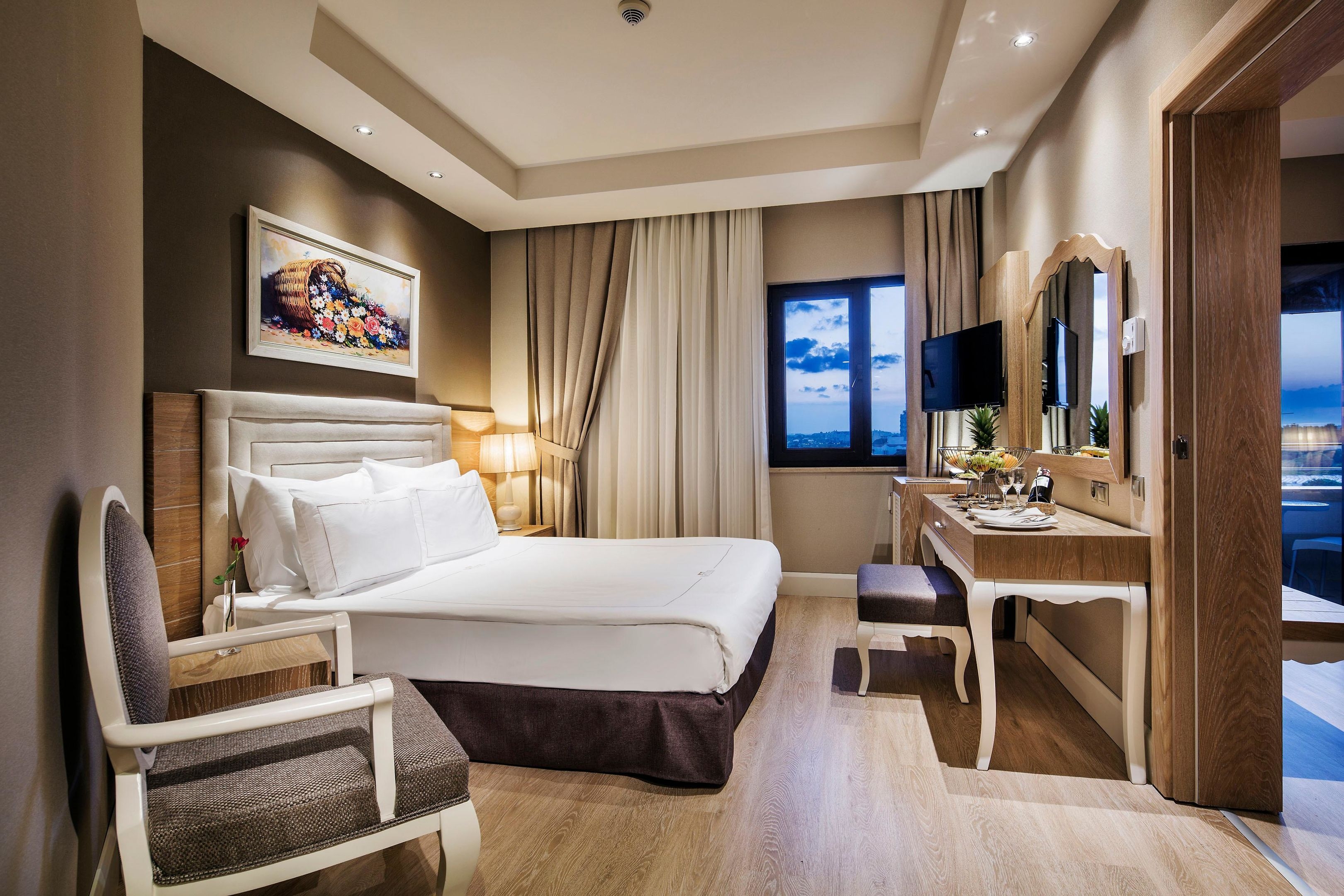 Bellis Deluxe Hotel91