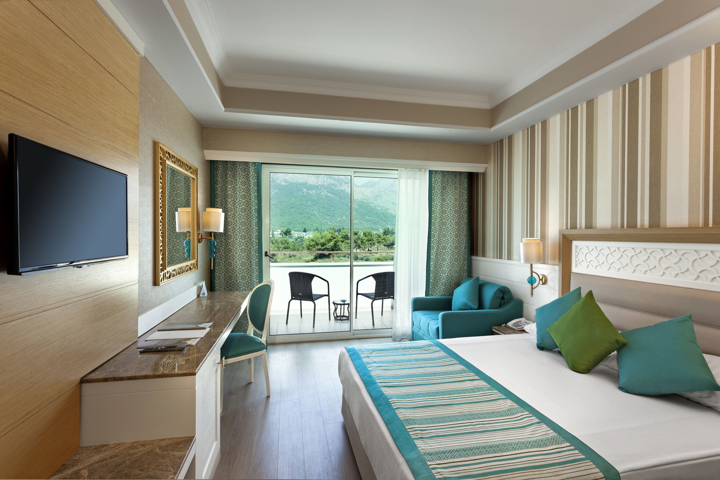 Karmir Resort6