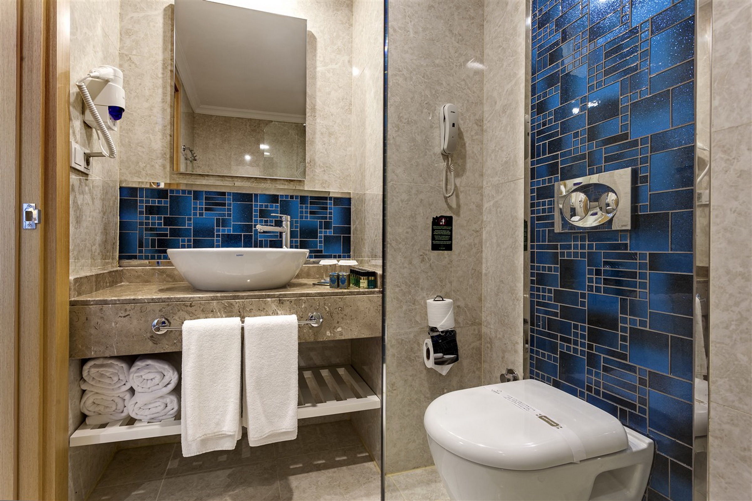 Karmir Resort7