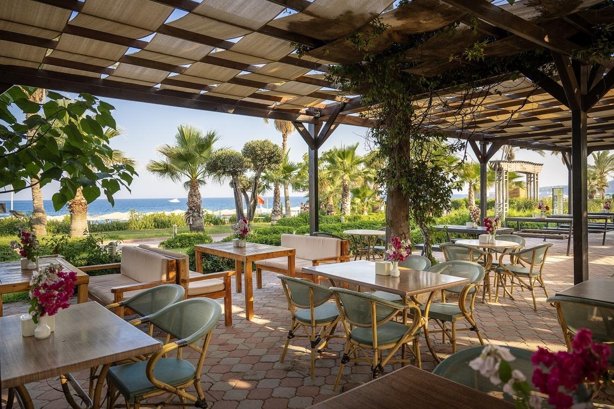 Loceanica Beach Resort Hotel13