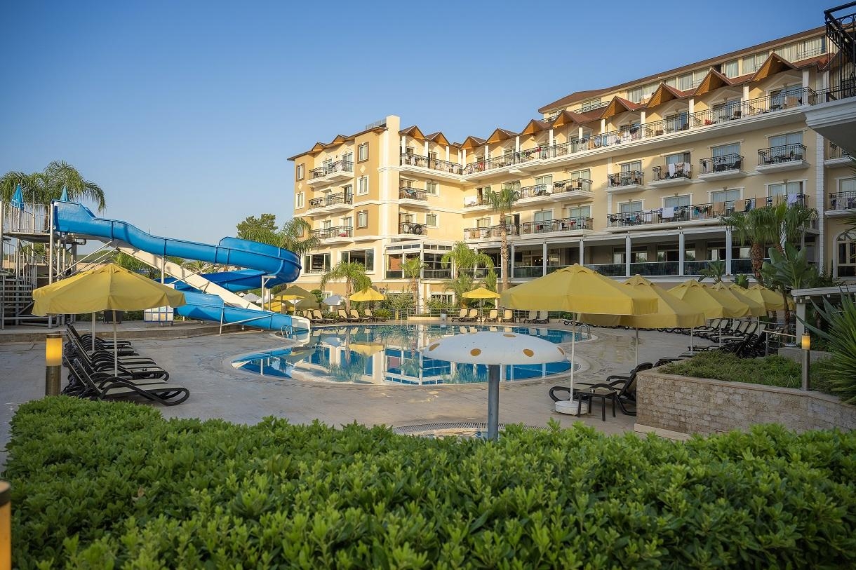 Loceanica Beach Resort Hotel14