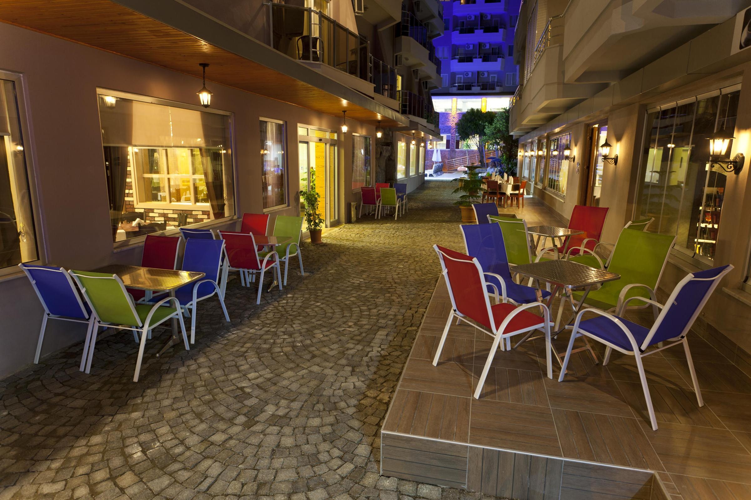 Monart City Hotel9