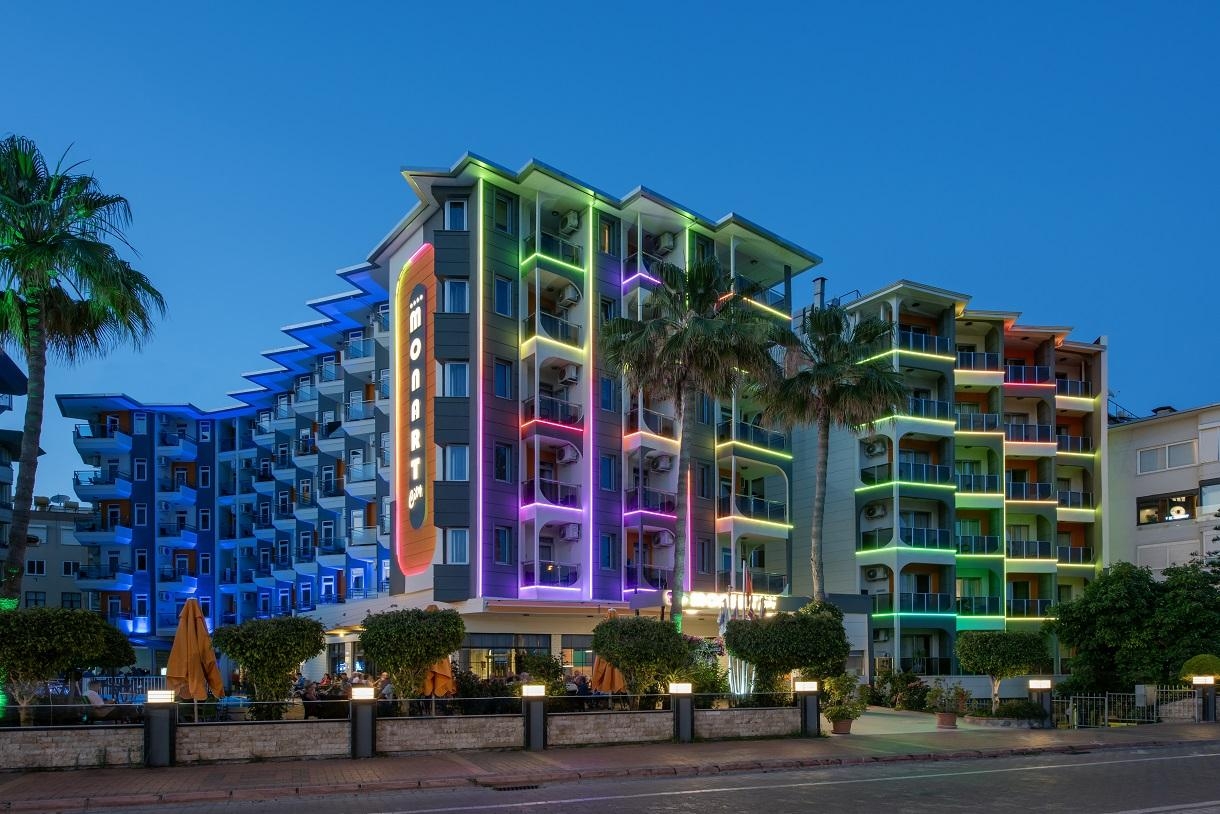 Monart City Hotel1