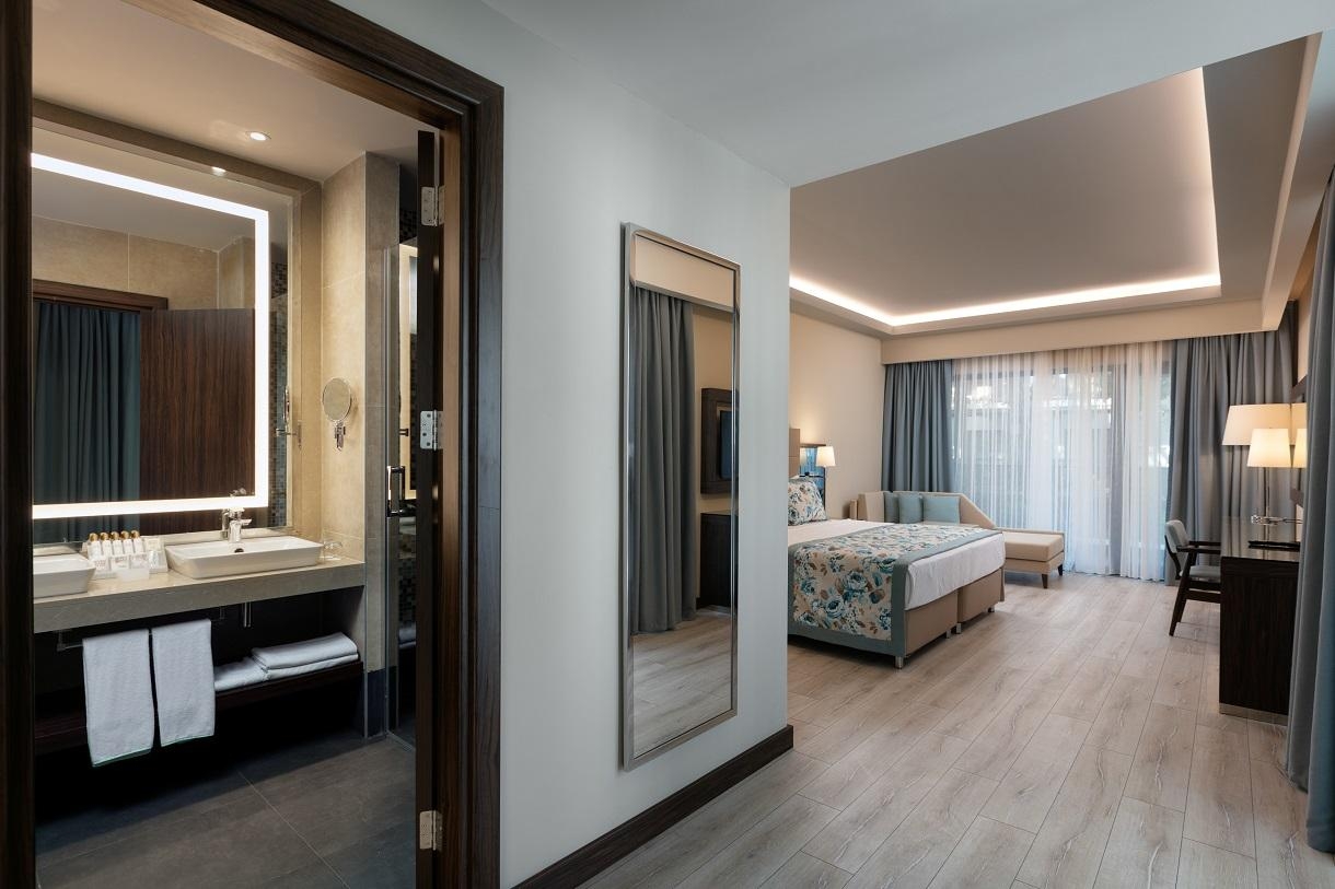 Seven Seas Hotel Life3