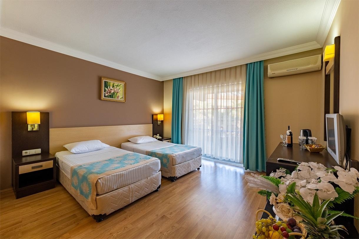 Viking Nona Beach Hotel6