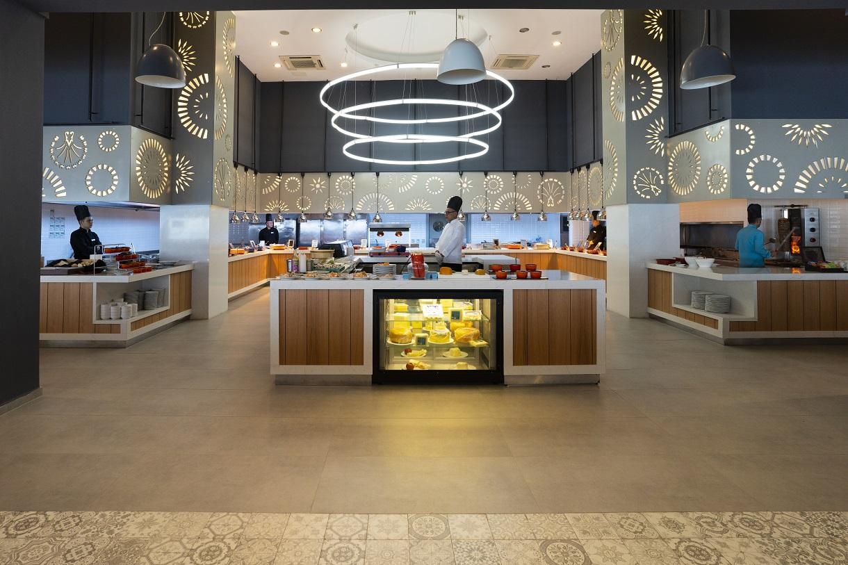 Flora Garden Beach10