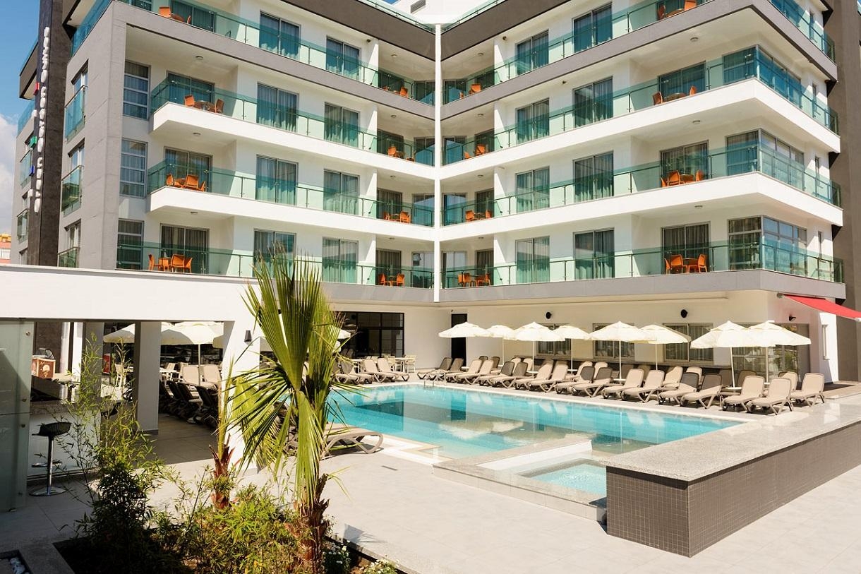 Green Garden Suite10