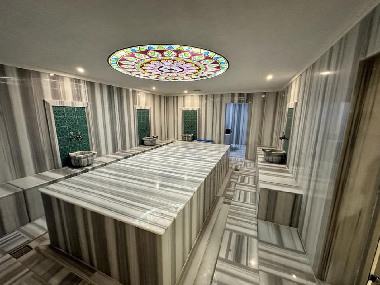 Side Golden Rock Hotel9