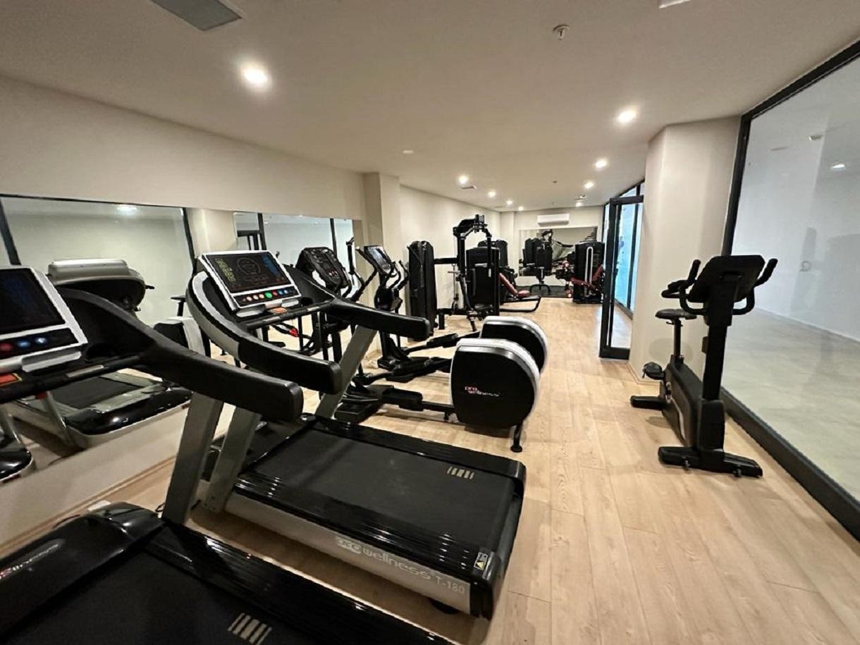 Side Golden Rock Hotel14