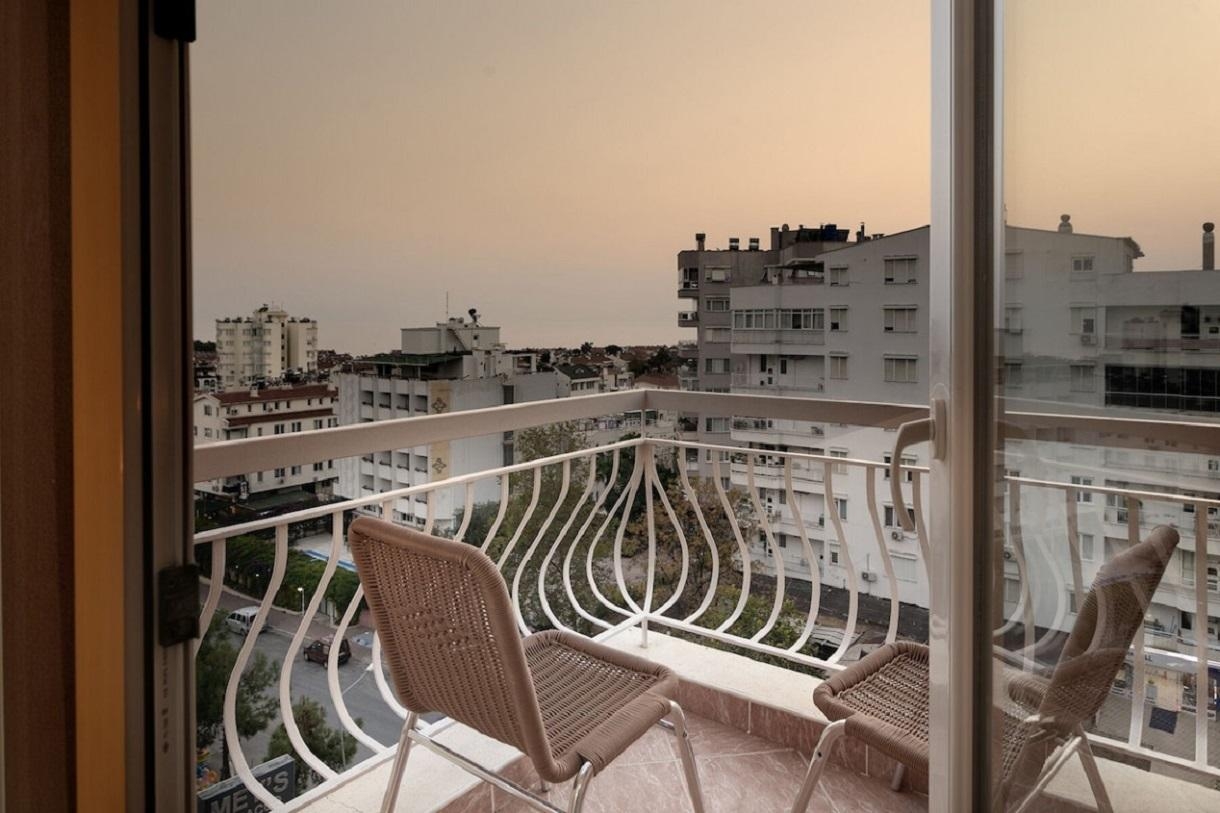Dinc Hotel Lara8