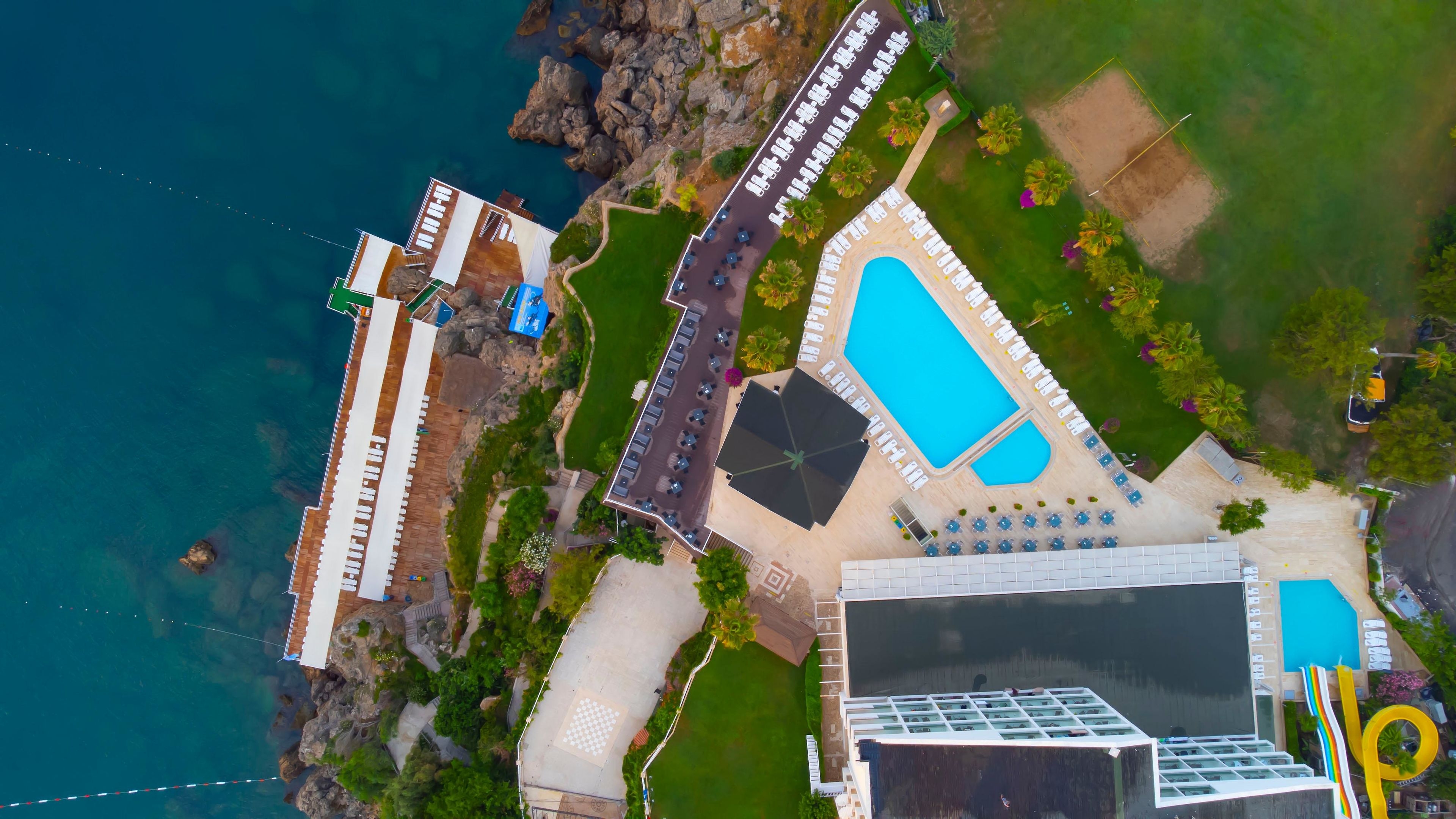 Club Falcon Hotel23