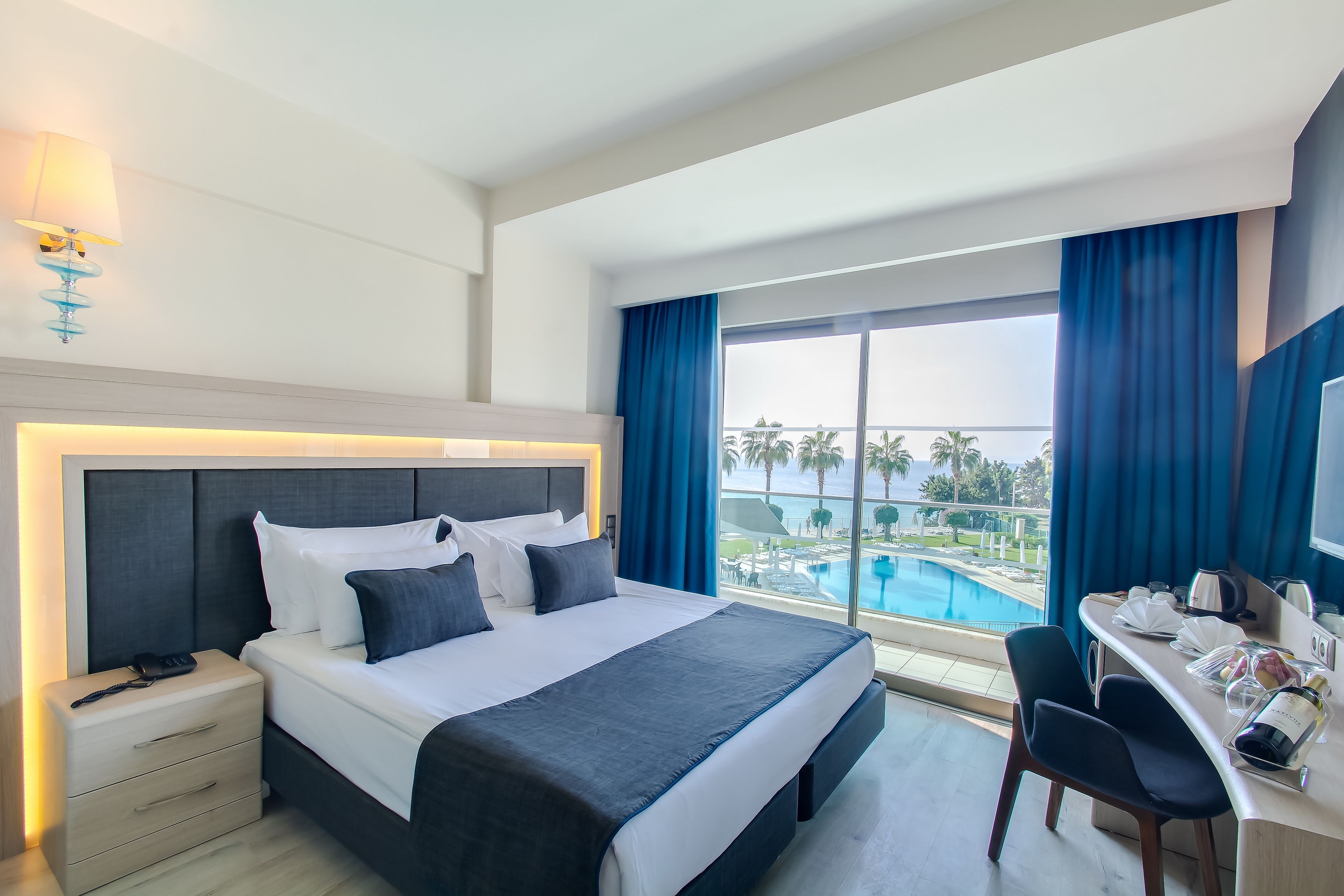 Club Falcon Hotel54
