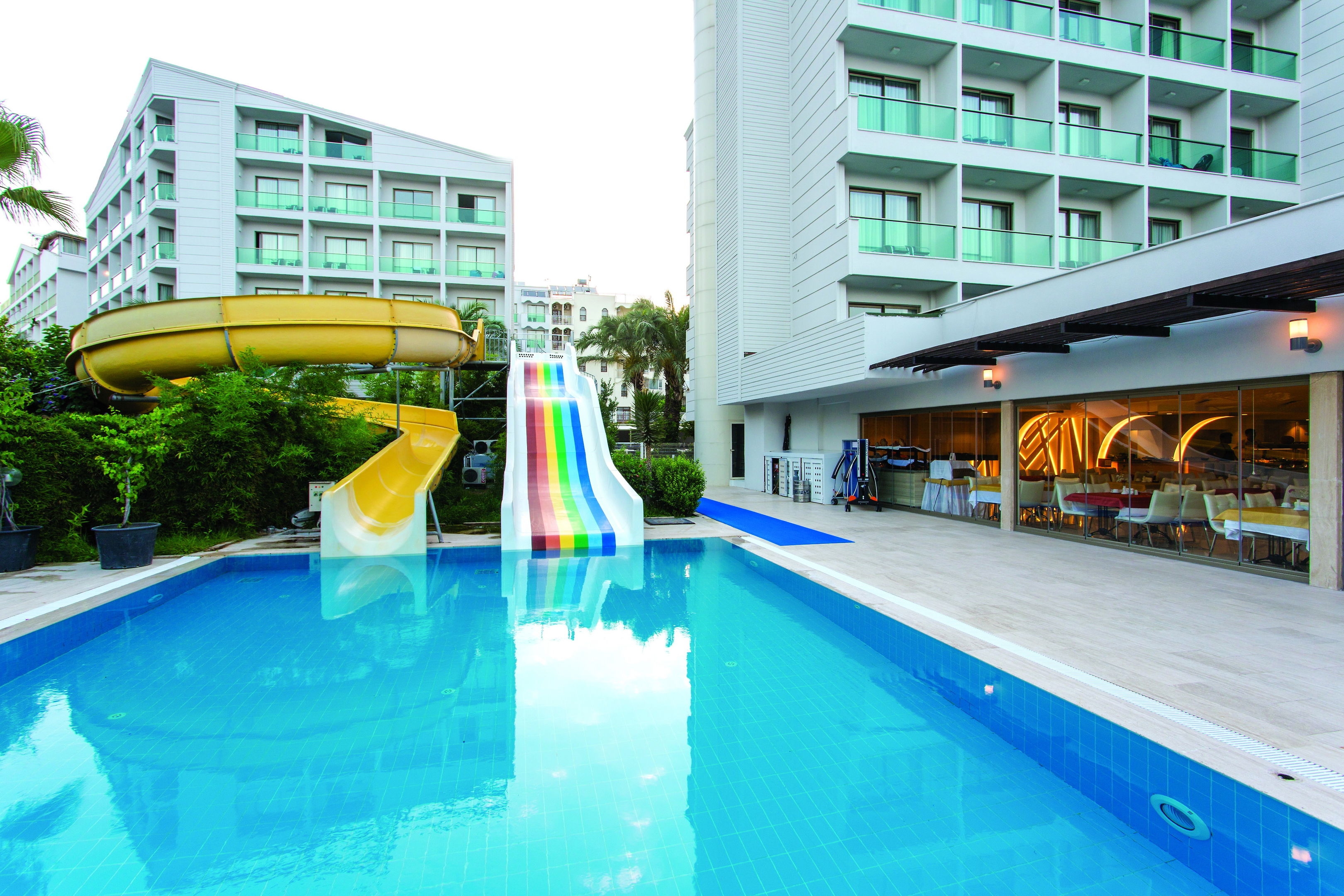 Club Falcon Hotel46