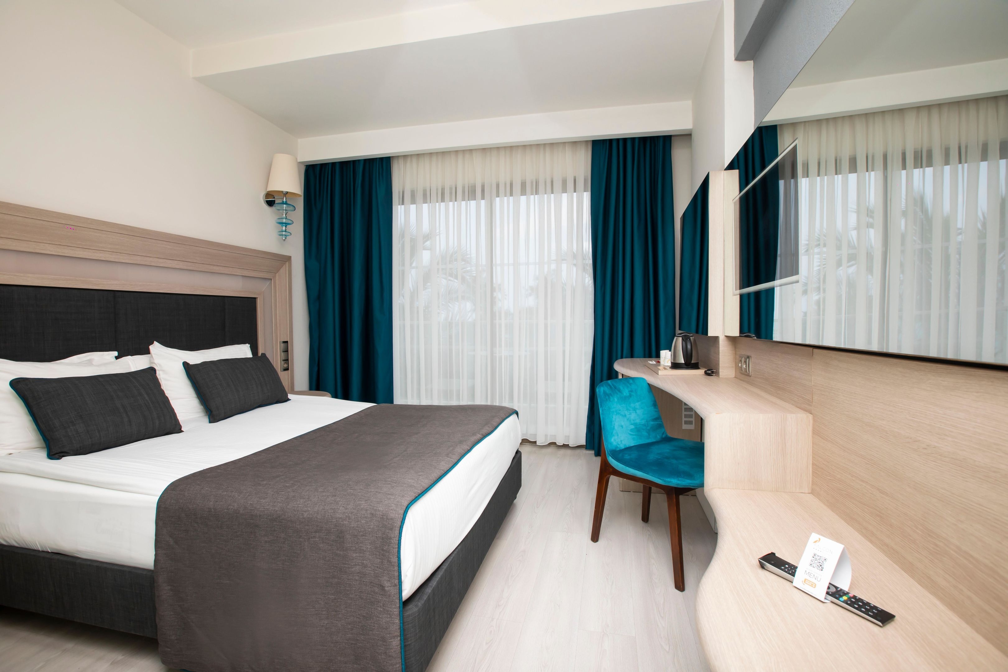 Club Falcon Hotel36