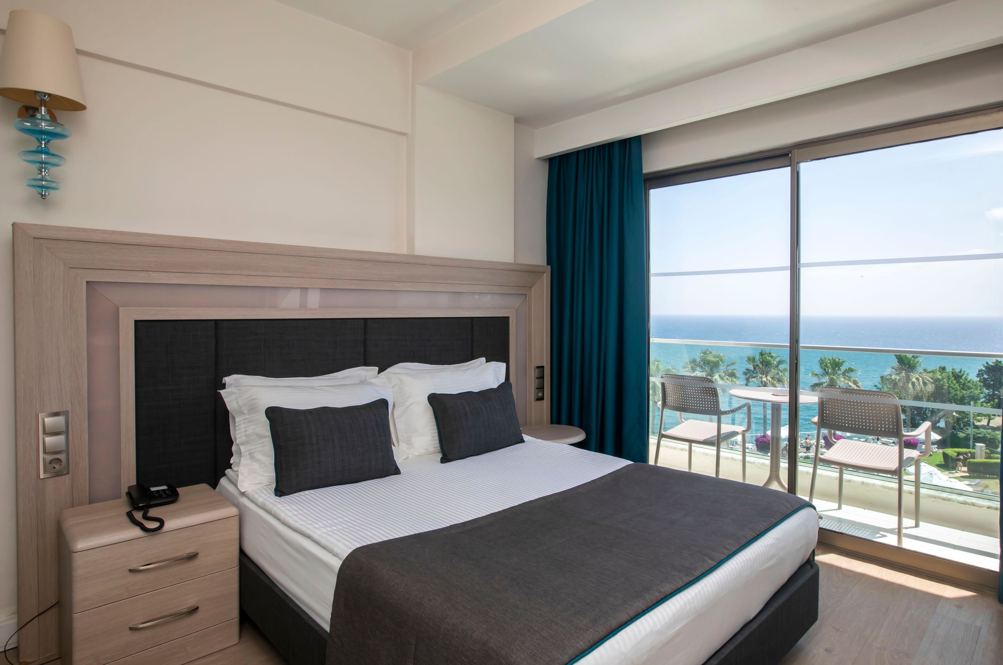 Club Falcon Hotel37