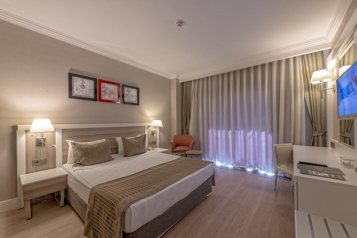 Port River Hotel & Spa7