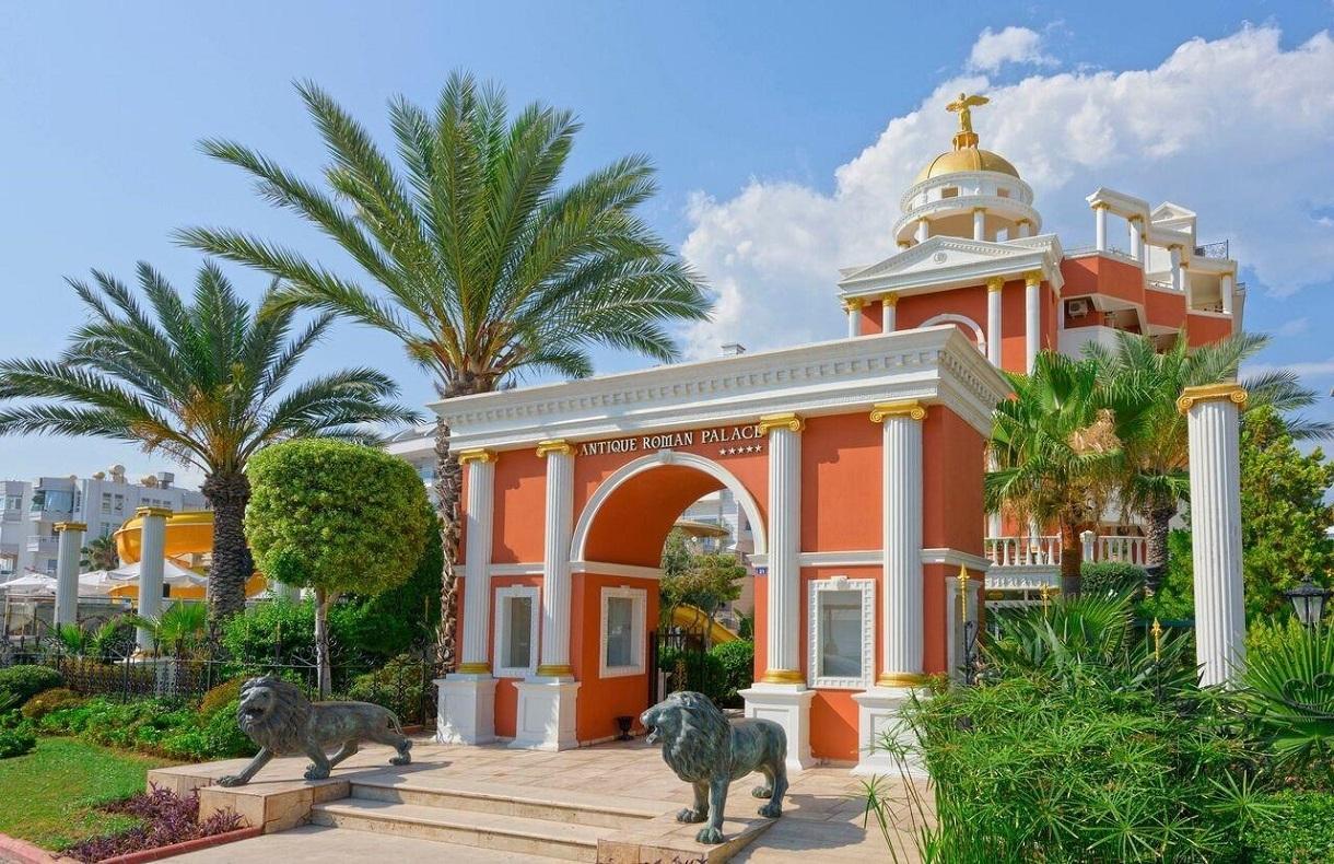 Antique Roman Palace2