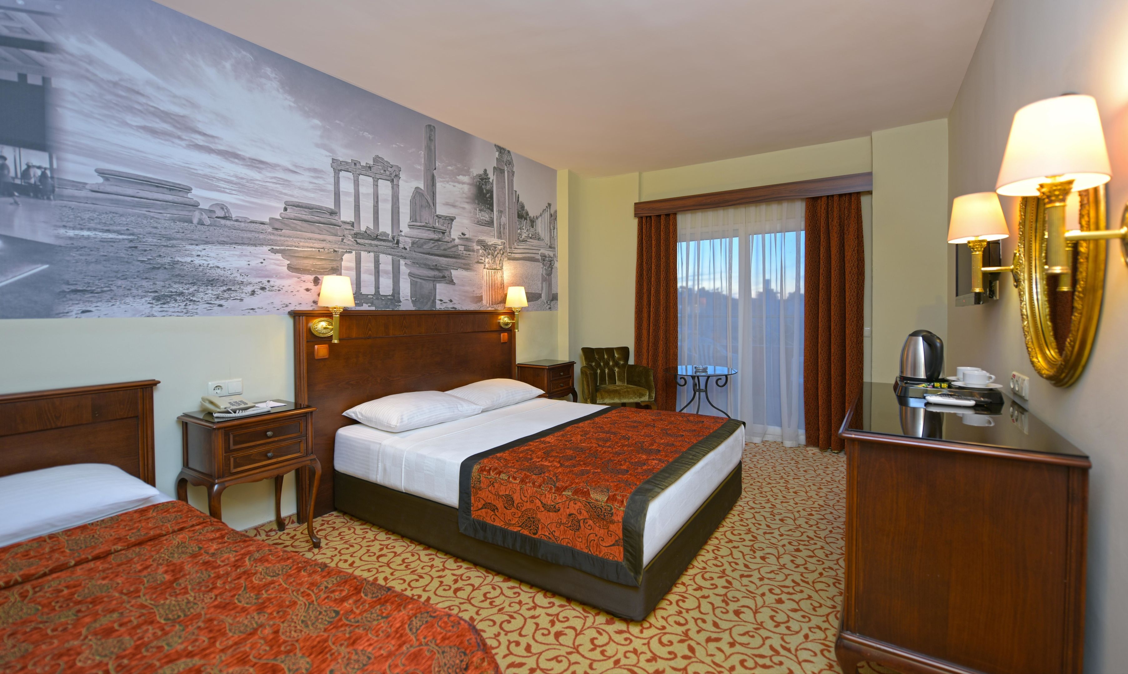 Antique Roman Palace4