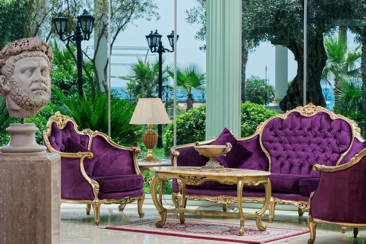 Antique Roman Palace5