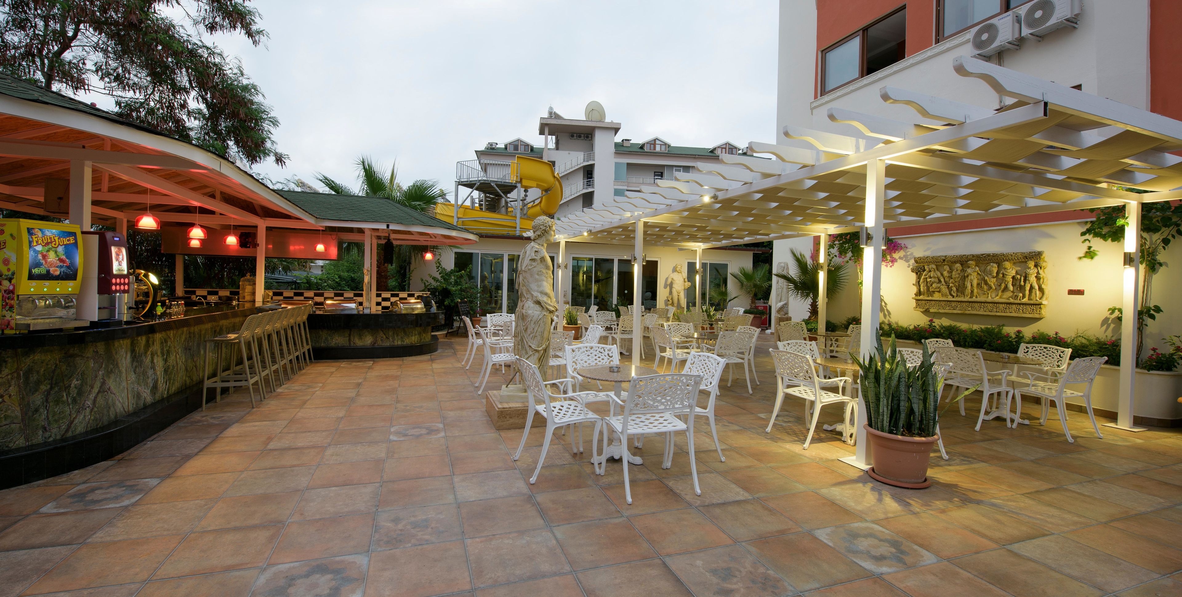 Antique Roman Palace51