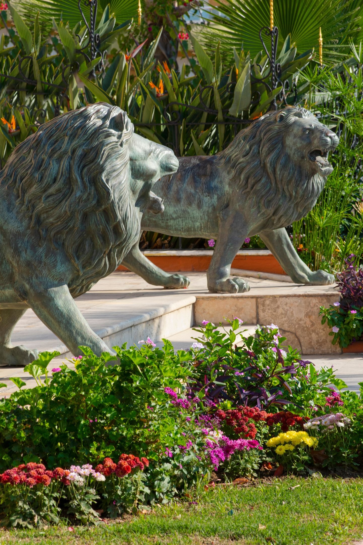 Antique Roman Palace25