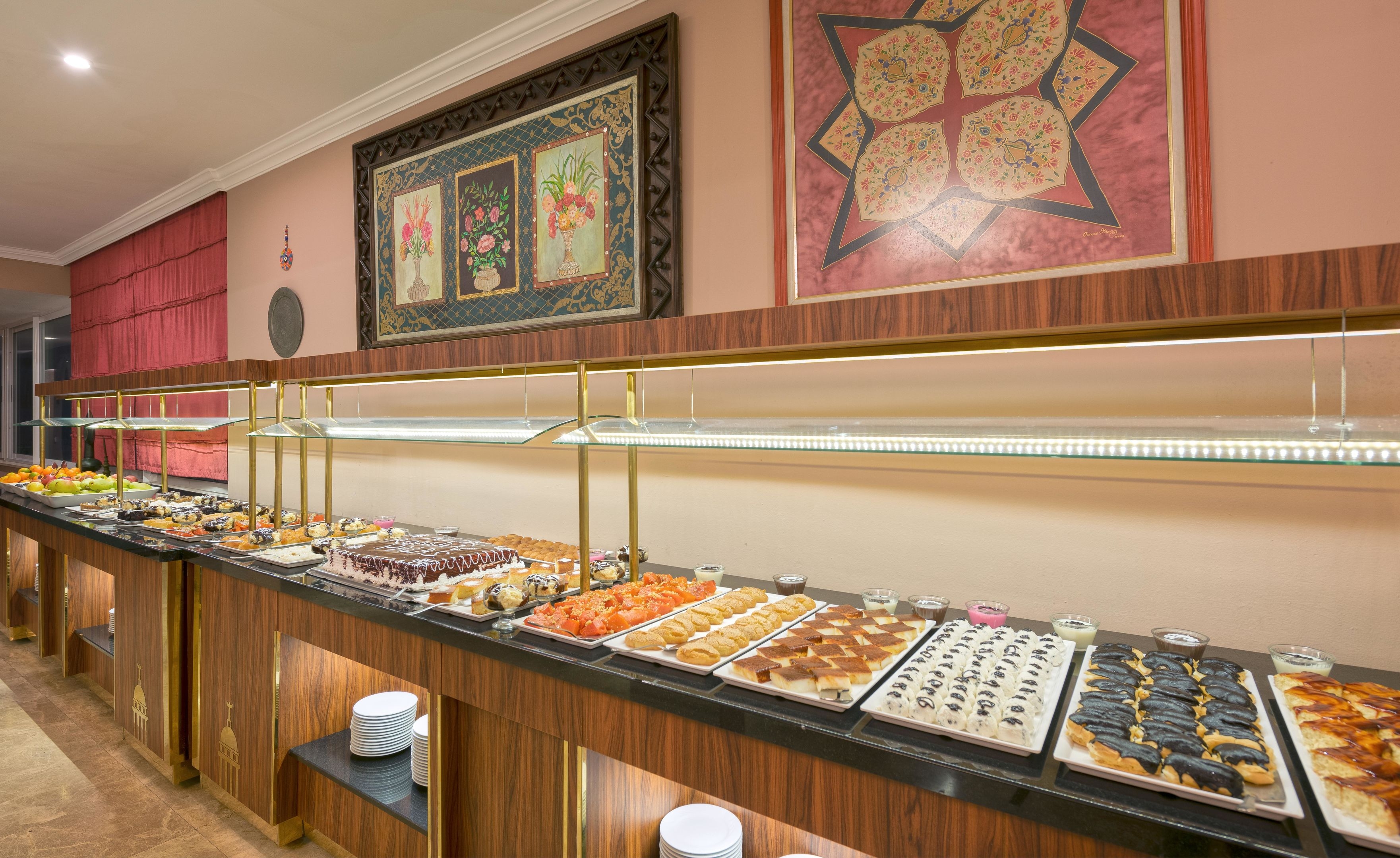 Antique Roman Palace41