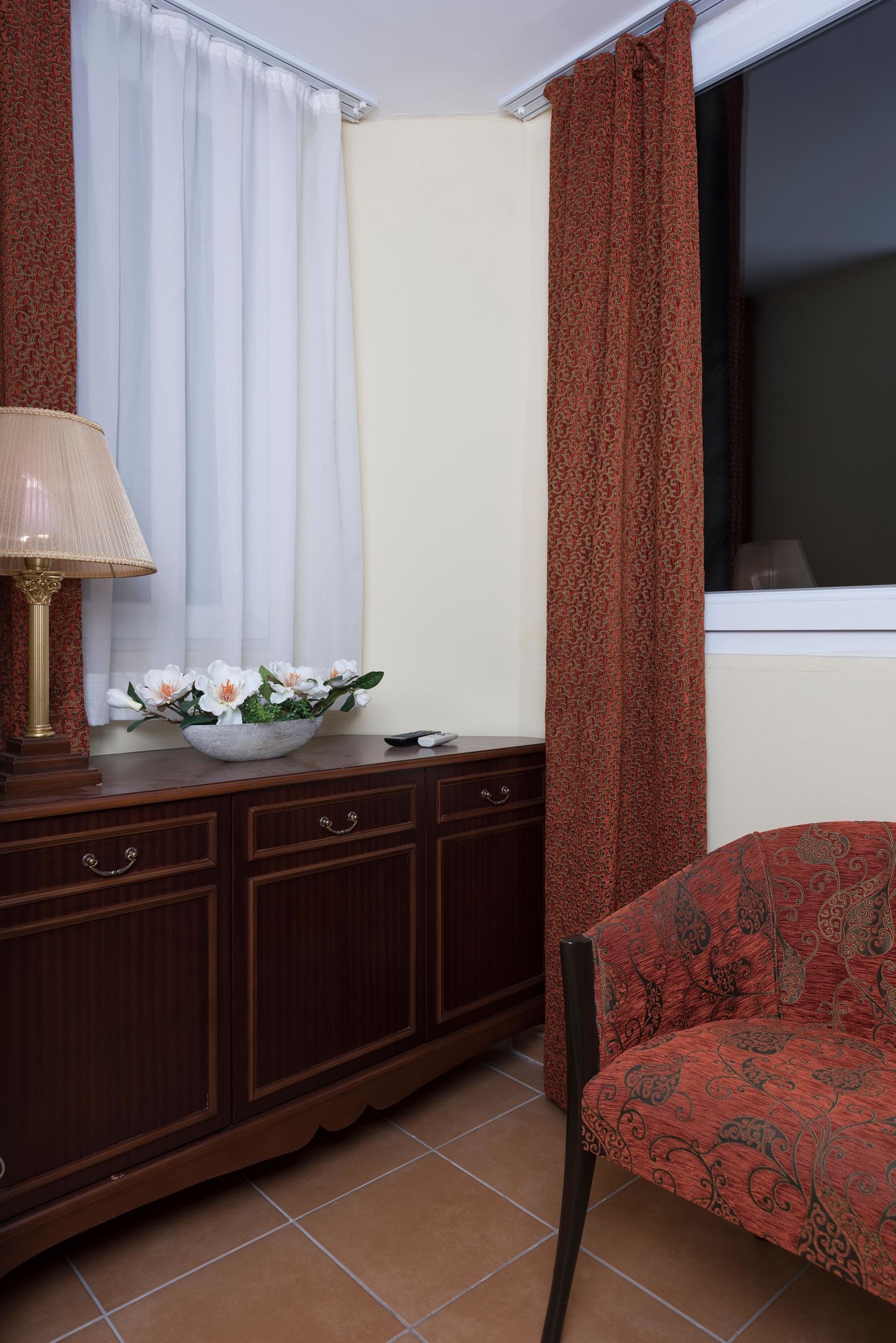 Antique Roman Palace91