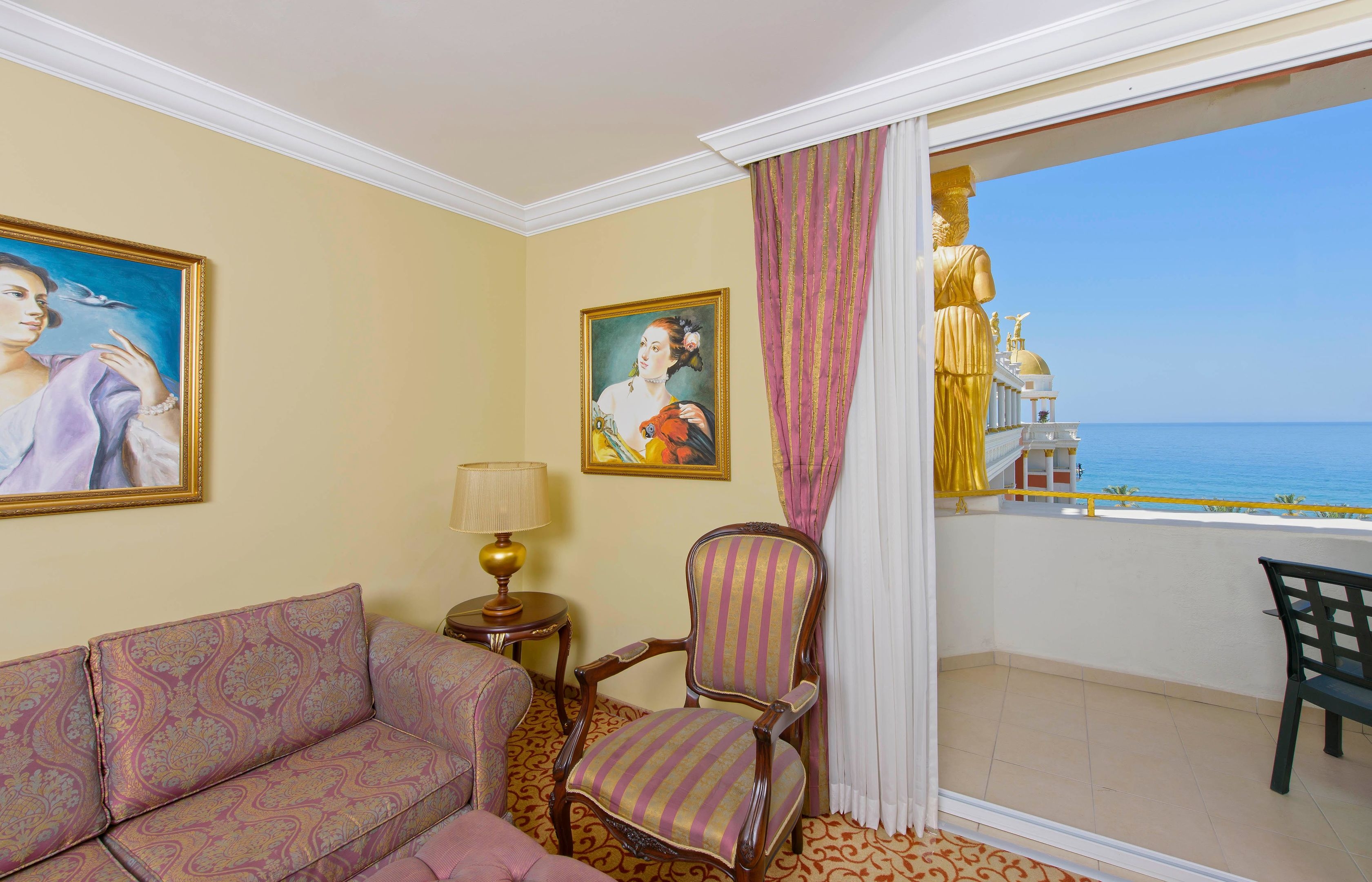 Antique Roman Palace82