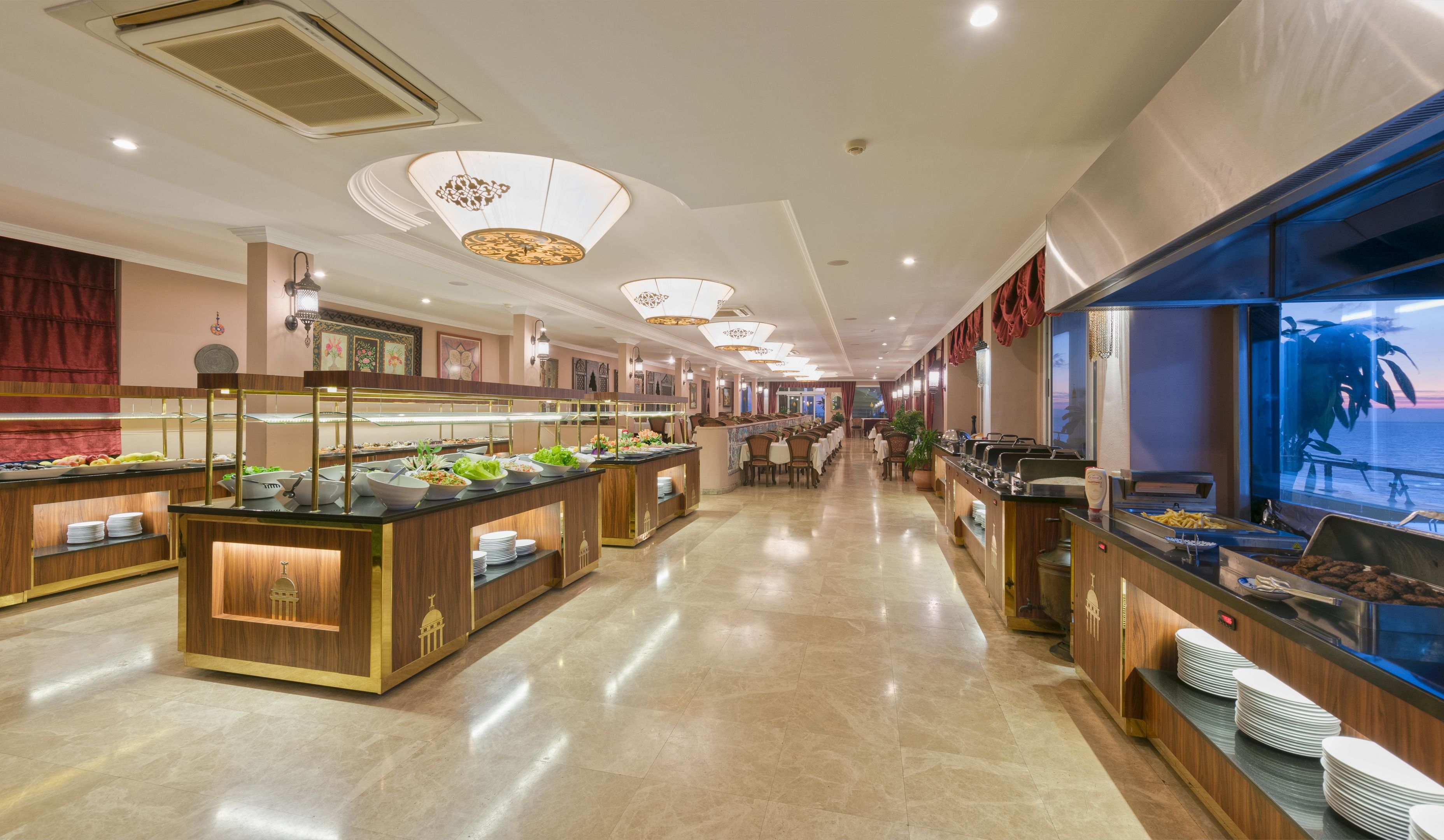 Antique Roman Palace18