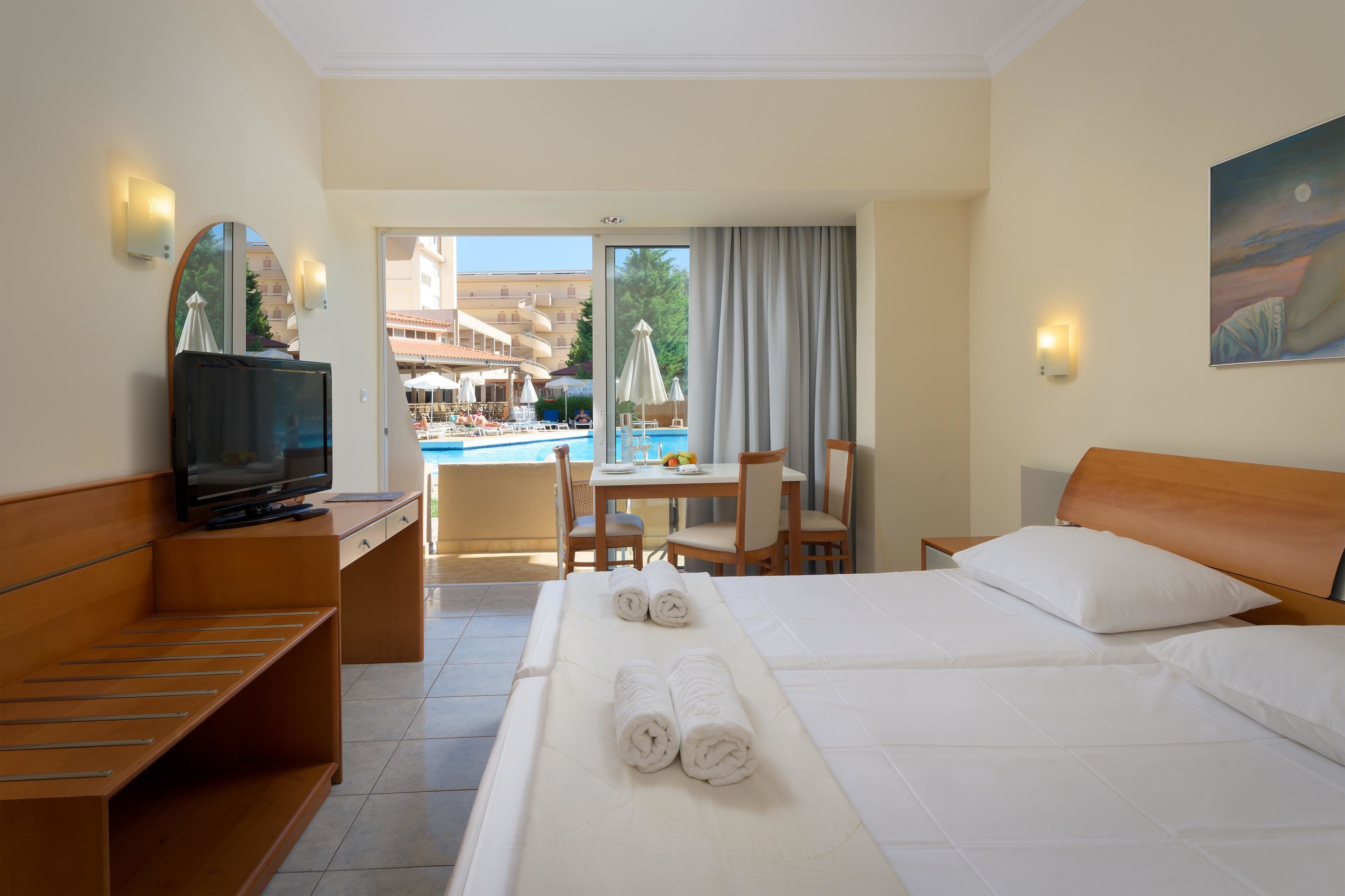 Sun Beach Resort77