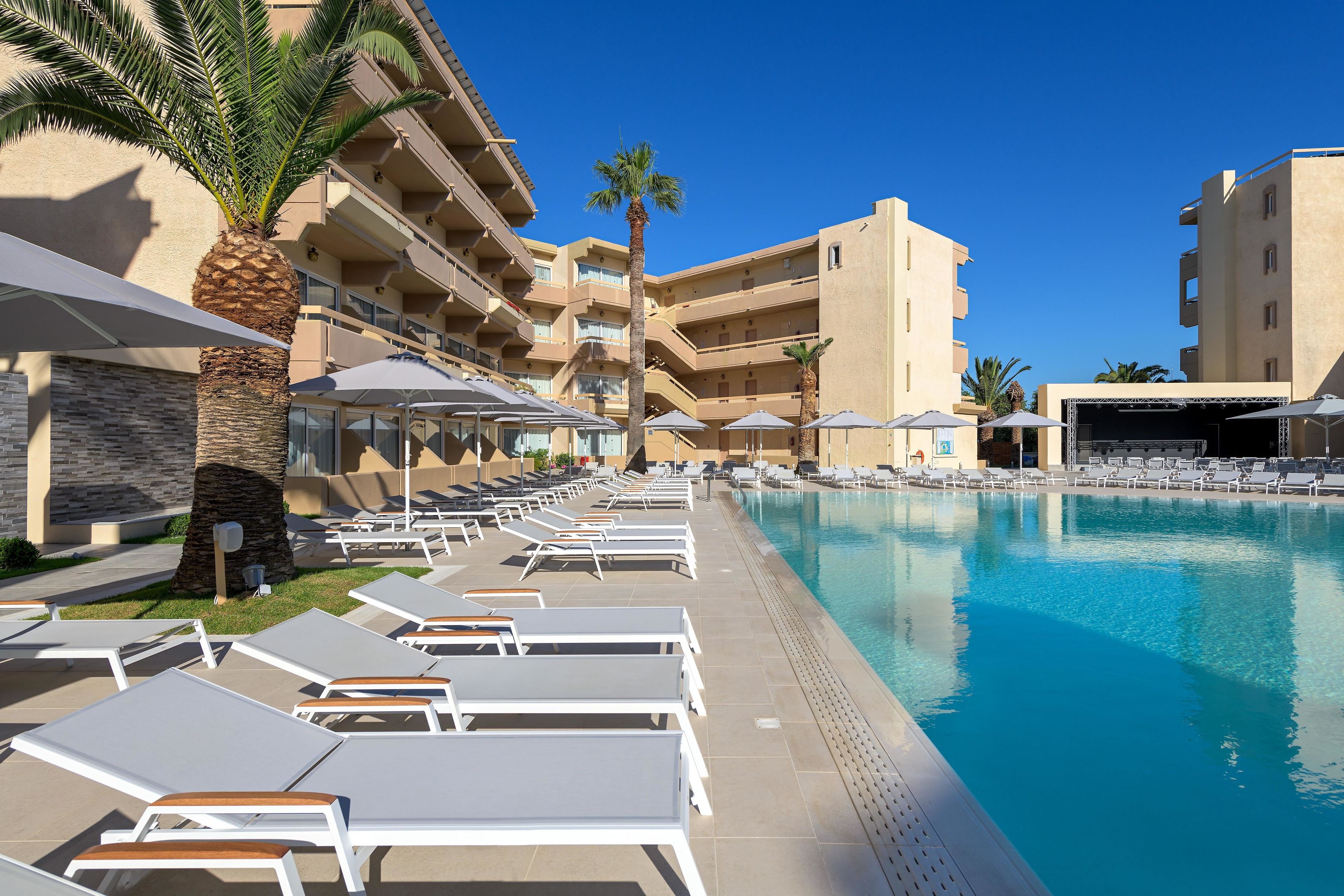 Sun Beach Resort3