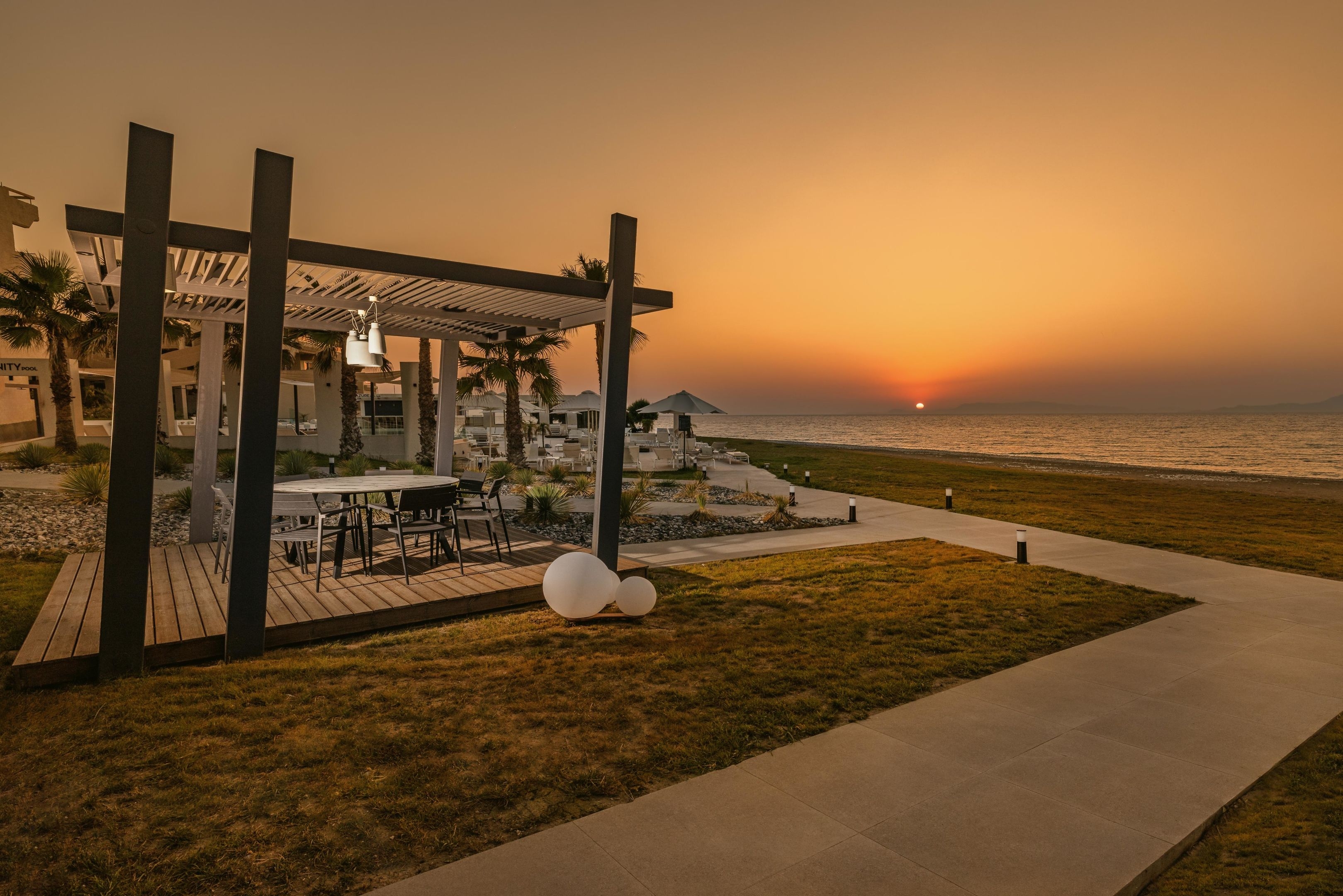 Sun Beach Resort90